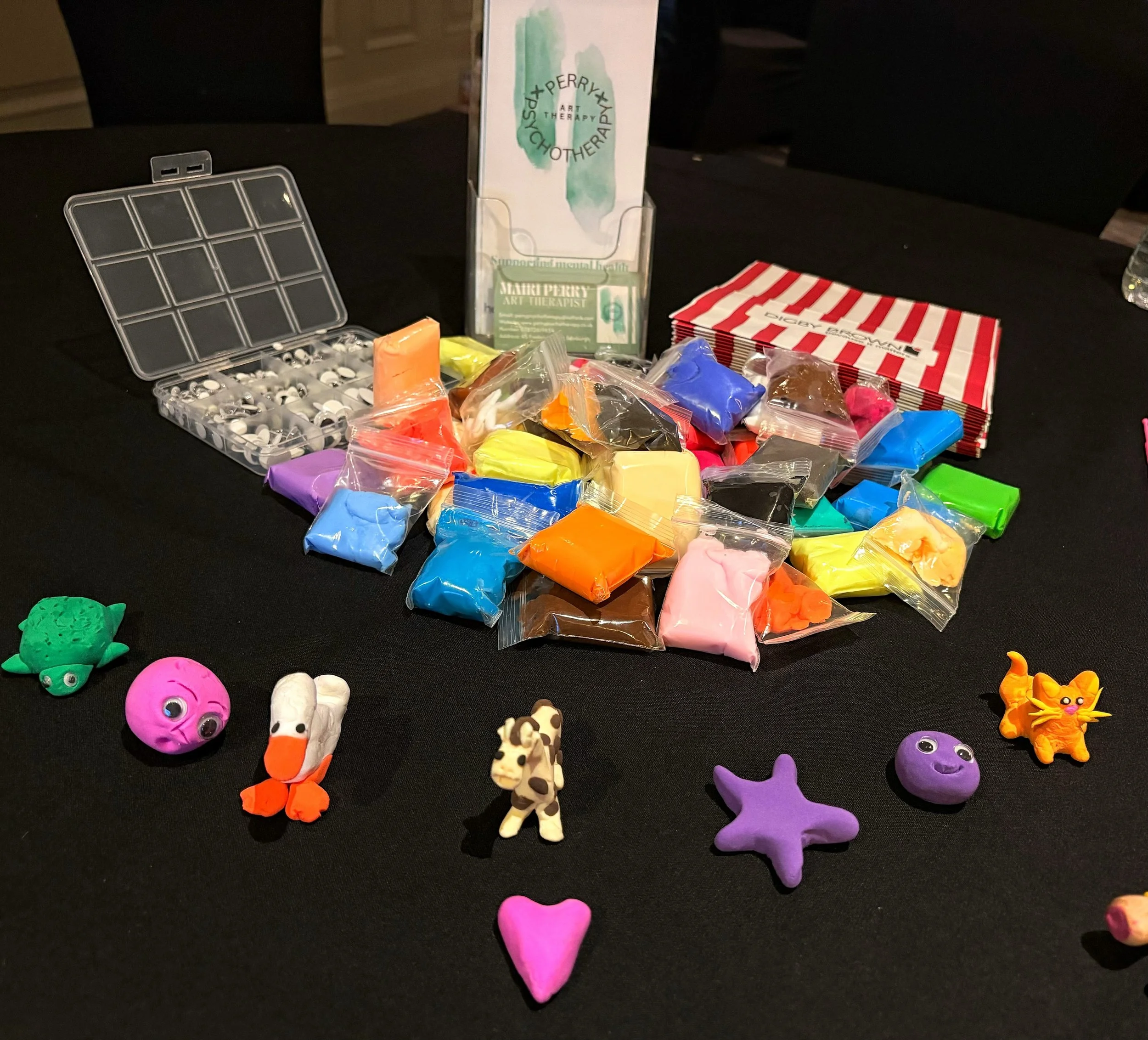 Wonderful day last Tuesday hosting an art workshop at the Glasgow Head Injury Information Day with Digby Brown 🎨🧠

These events are always so thoughtfully planned and create such an important space for people to connect, feel seen, and be heard.

A