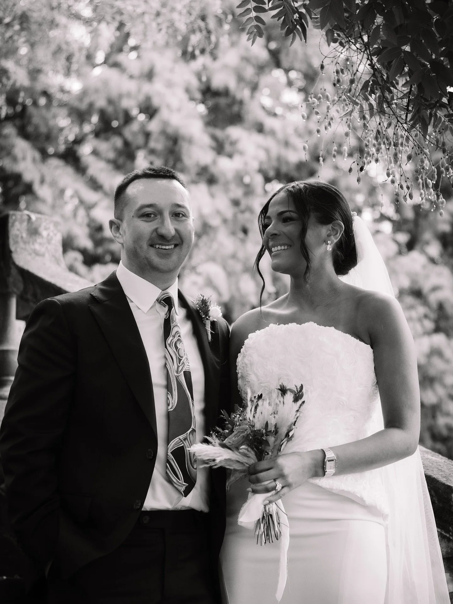 F&amp;C&rsquo;s gorgeous October wedding day 🤍

A beautiful day for a beautiful couple at York House in Twickenham. Absolutely loved catching this one. 

Photography: @ellessiabright 
Venue: @perfectmomentrichmond 

#weddingphotography #ukweddingpho