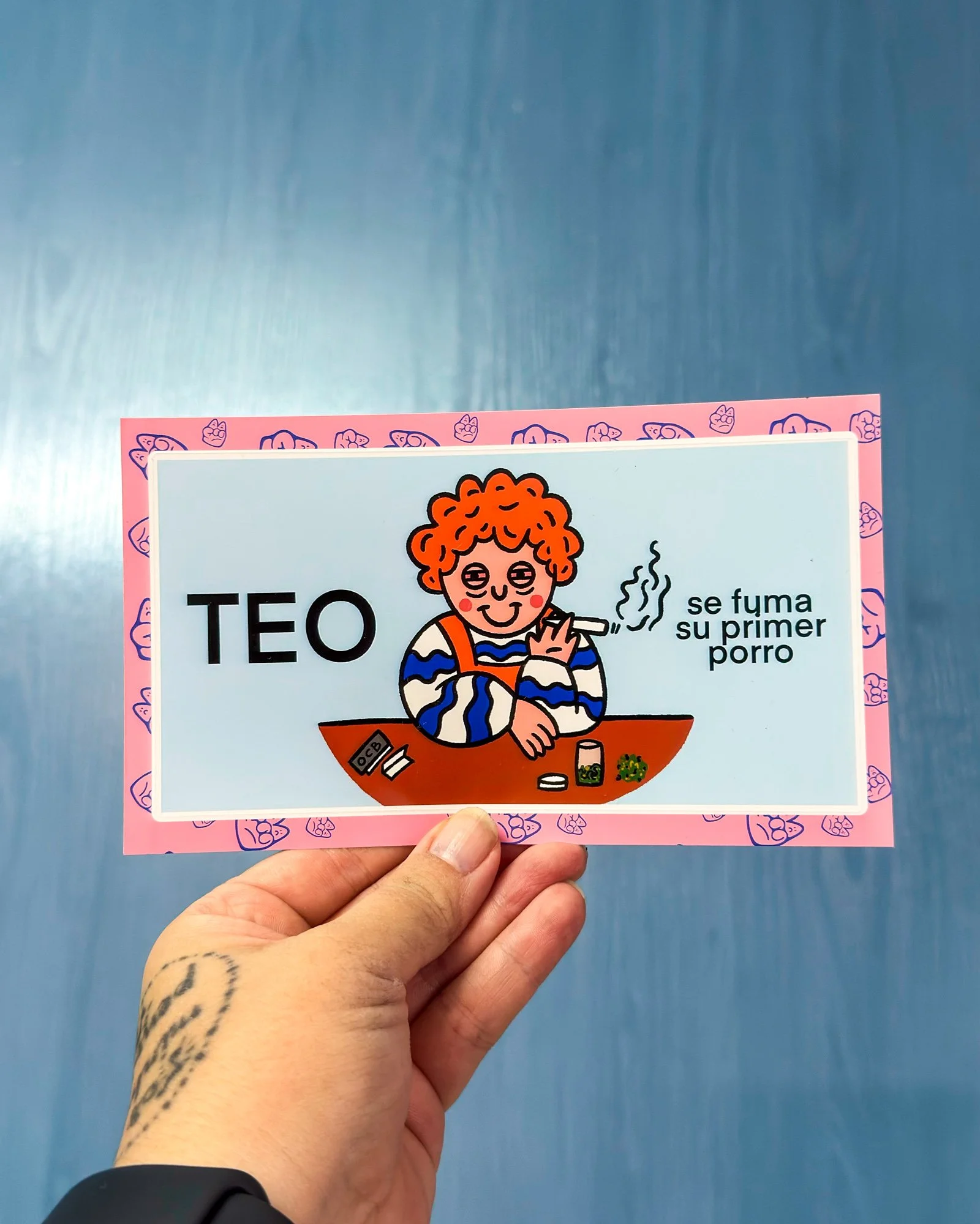 Pegatina 'Teo se fuma su primer porro'