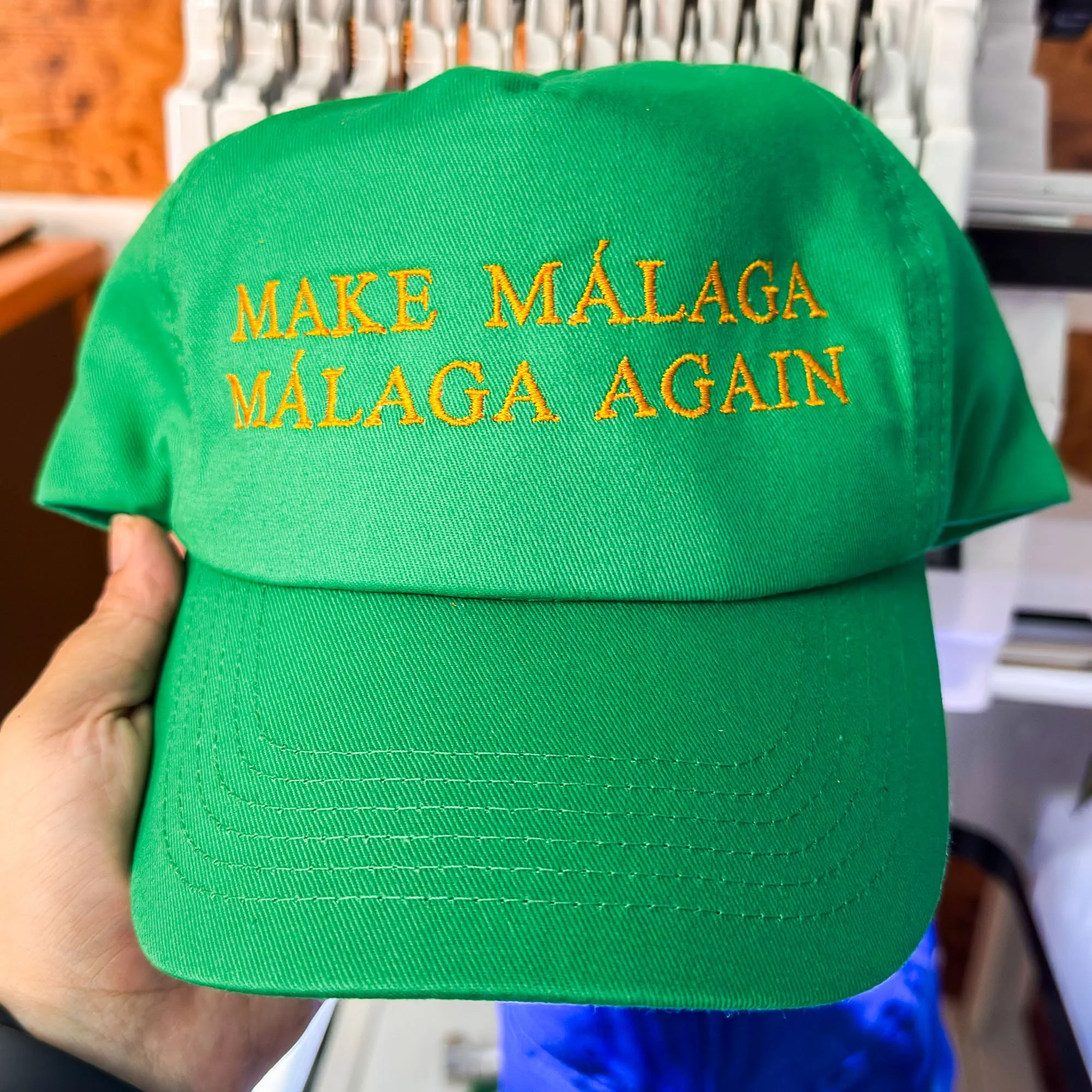 gorra-make-malaga-malaga-again-cajarural.jpg