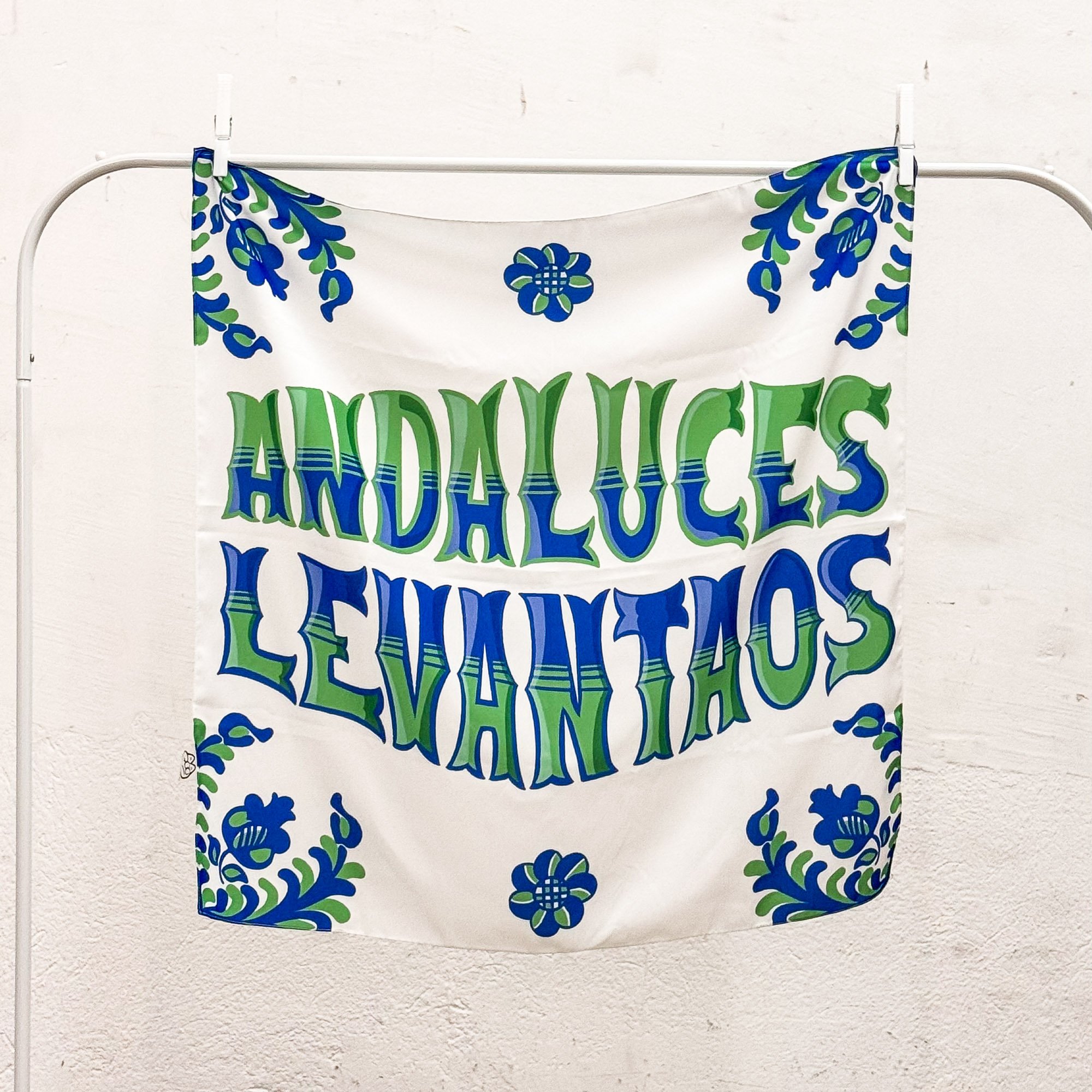 panuelo-andaluces-levantaos.jpg