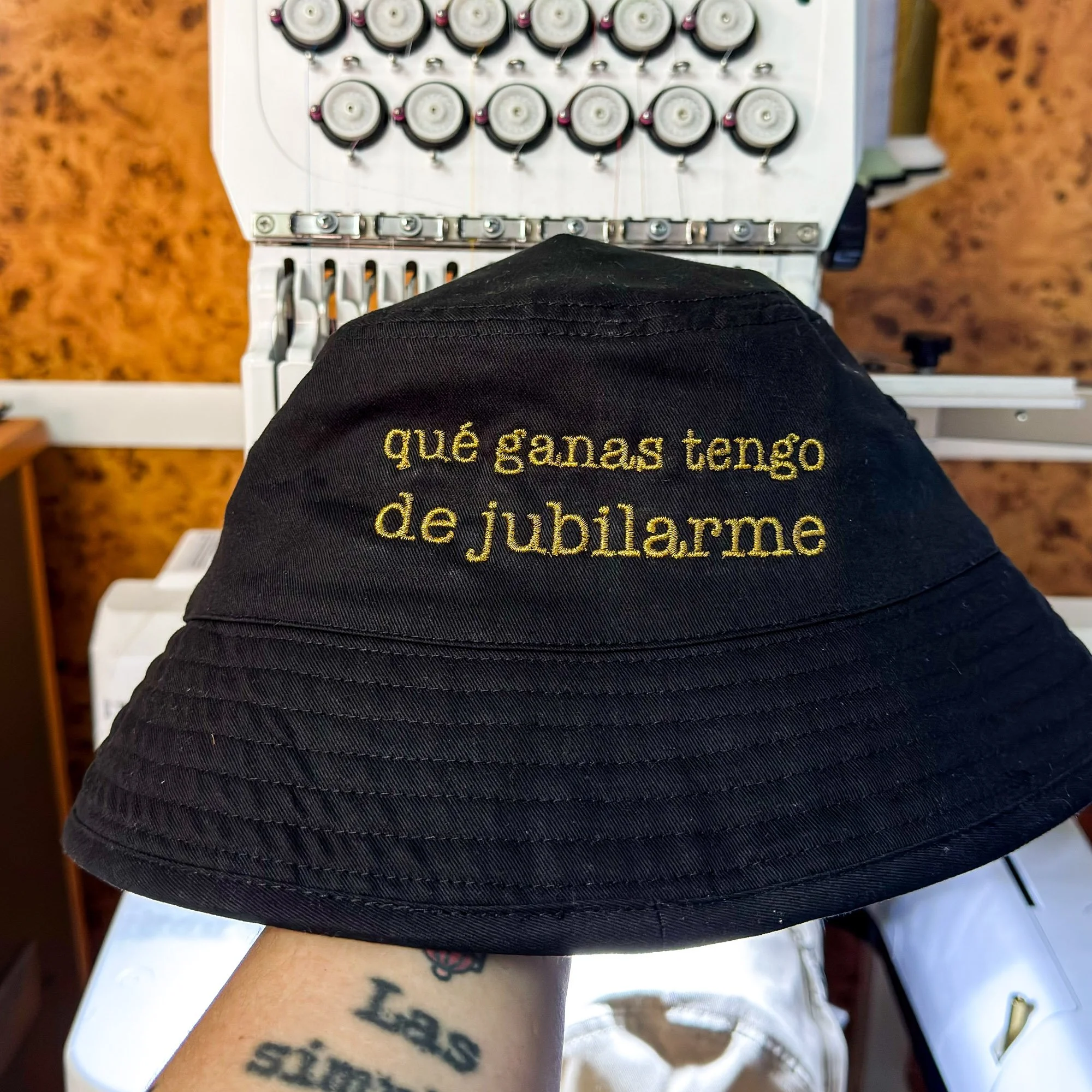 Gorro pescador 'Qué ganas tengo de jubilarme'
