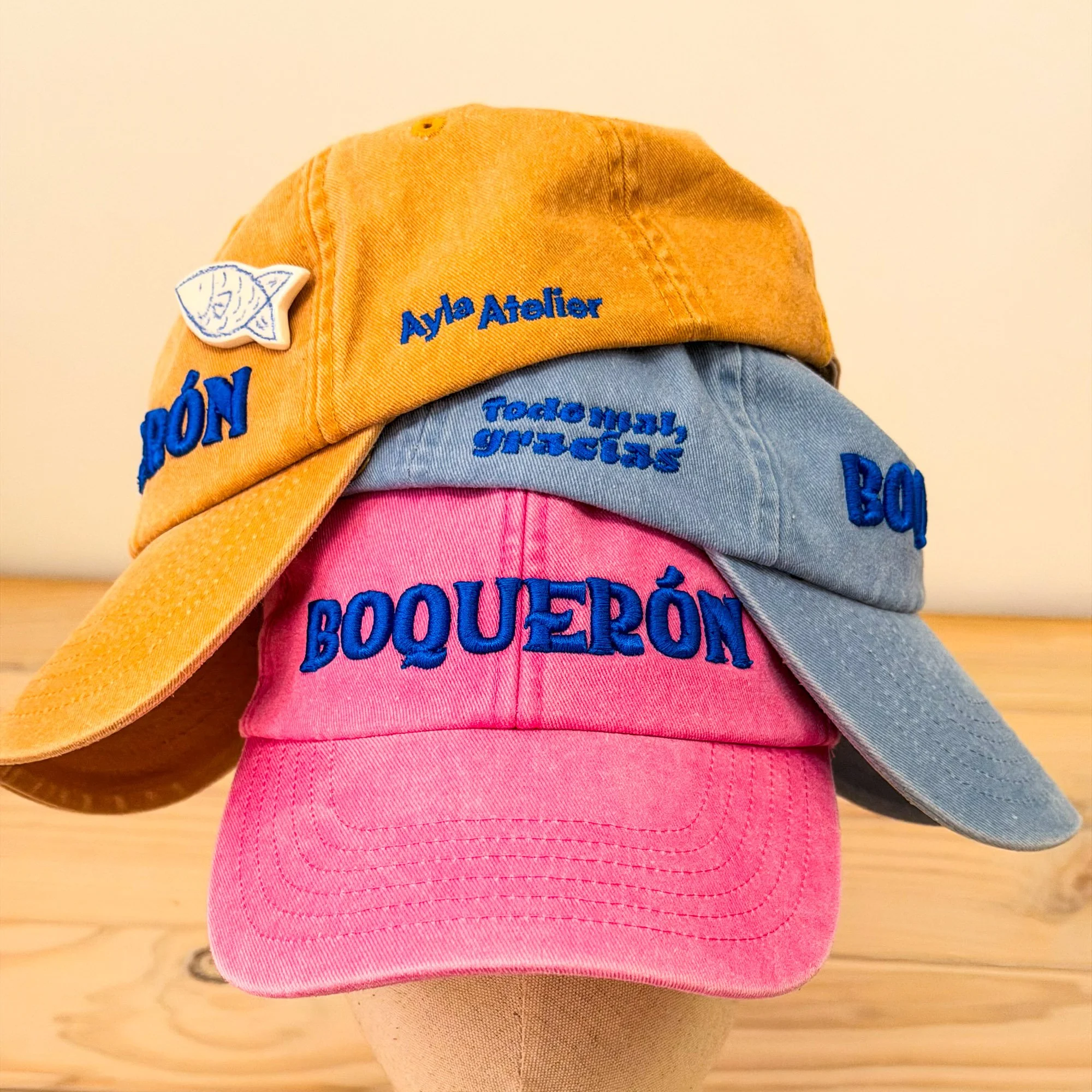 Gorra 'Boquerón' con Ayla Atelier