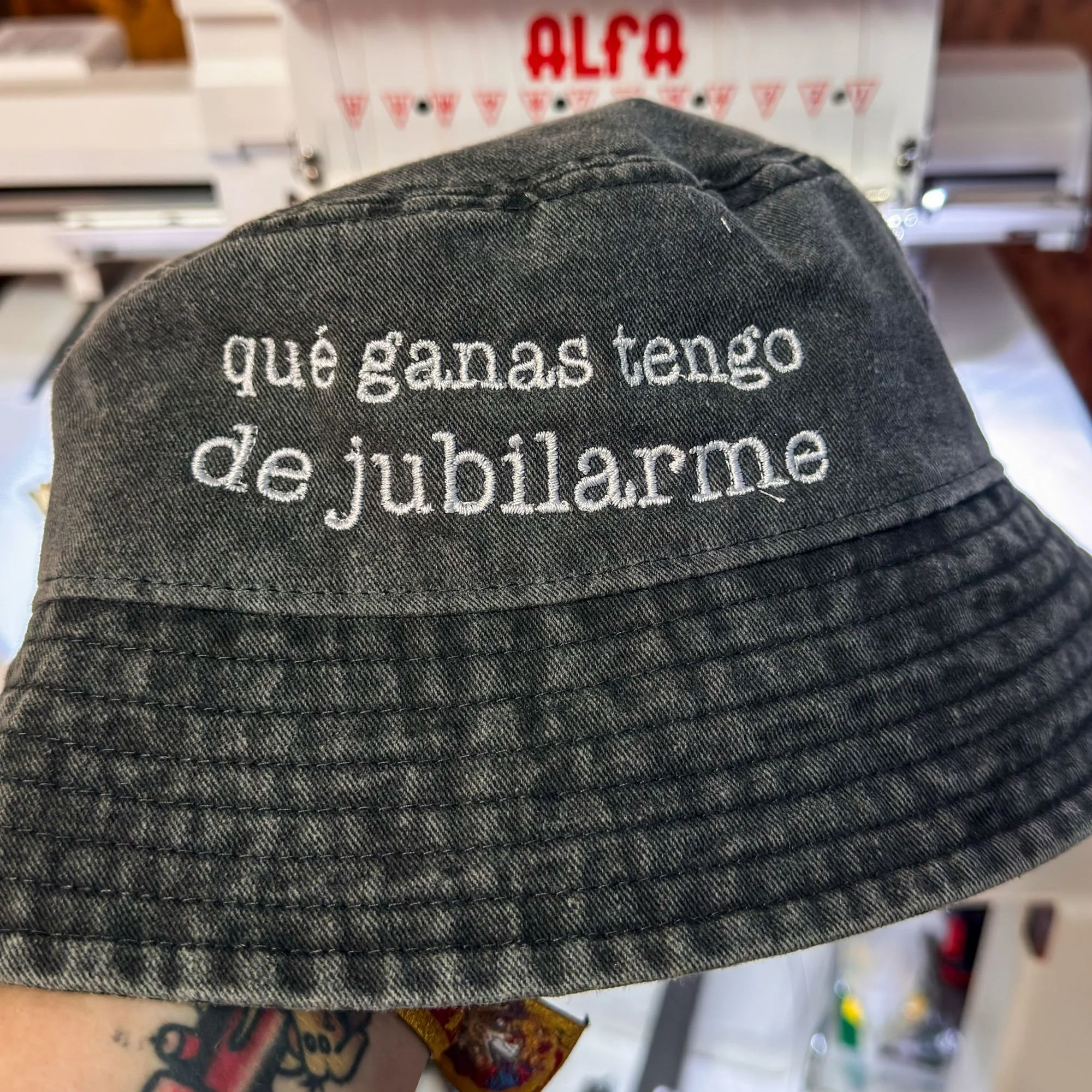gorro-pescador-vintage-jubilarme.jpg
