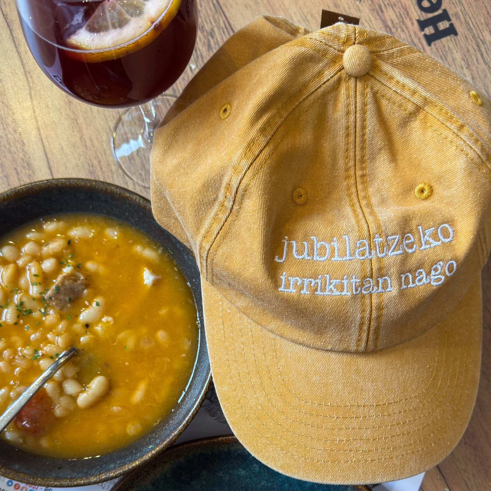 gorra-jubilarme-euskera.jpg