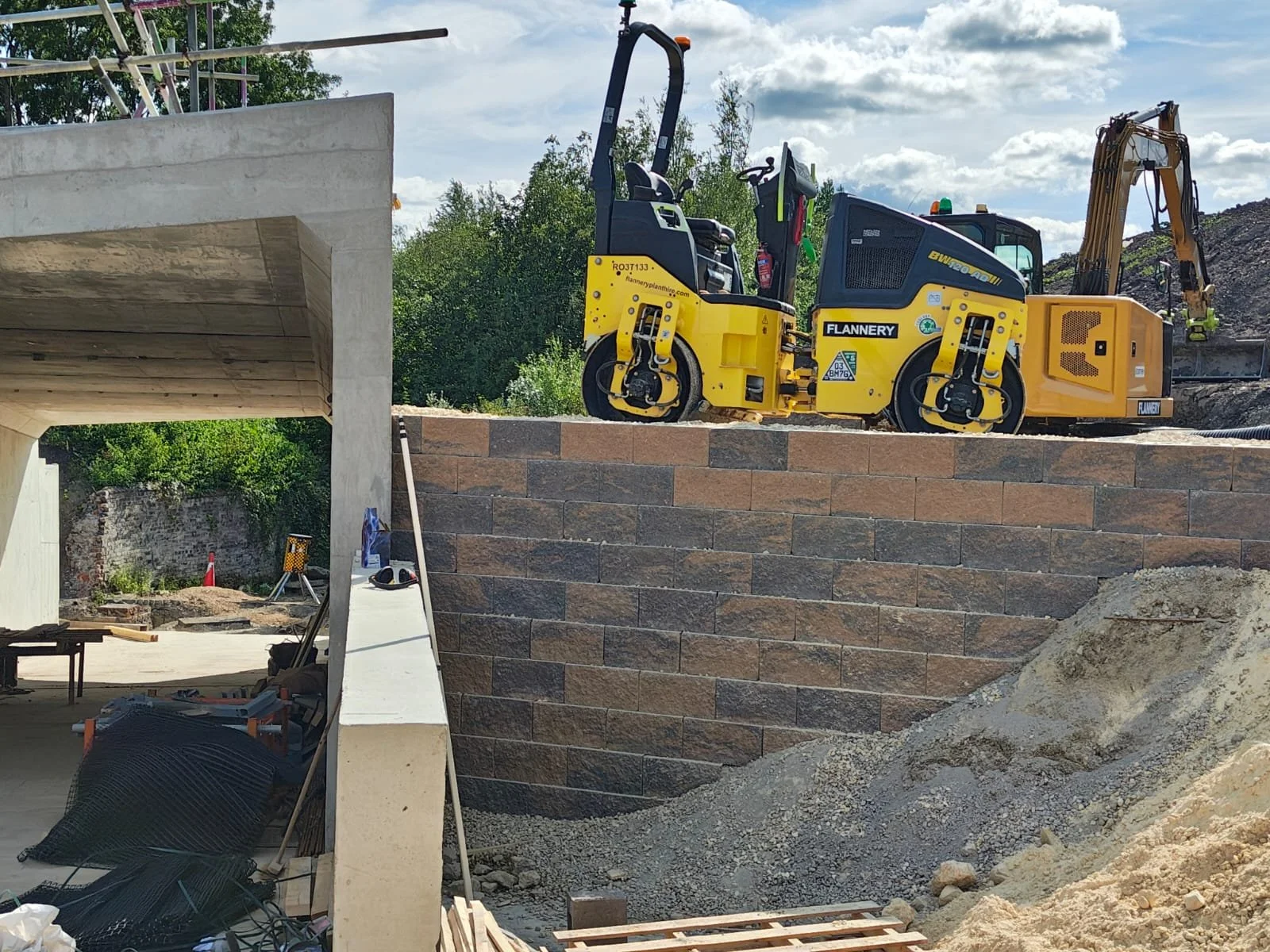 Tobermore Secura Grand wall-face detail during the Sheepfolds Subway installation in Sunderland.