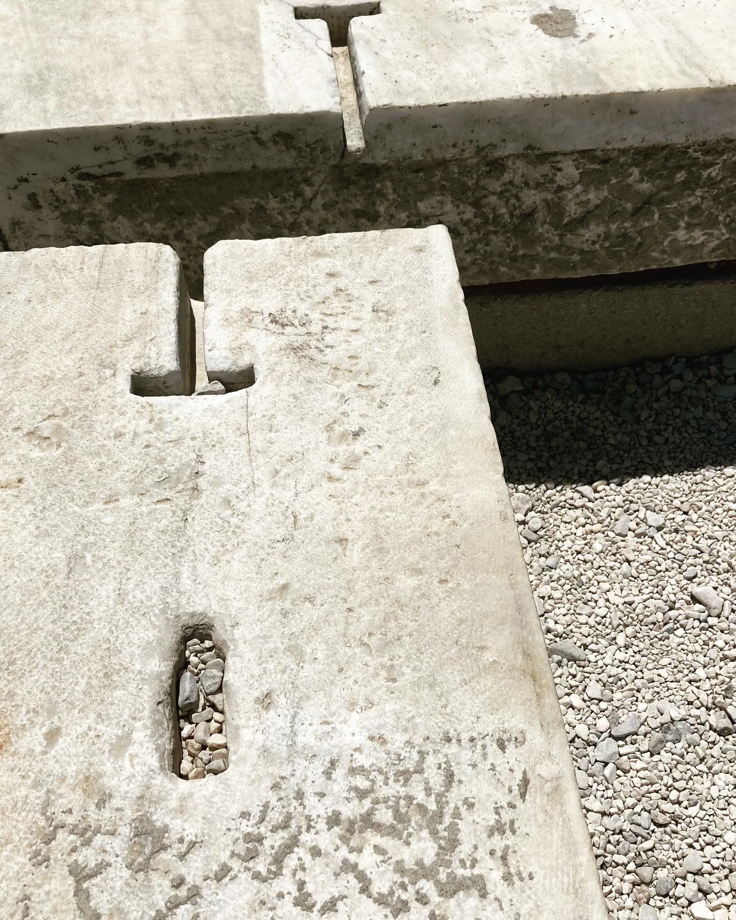 Acropolis Architecture. Interlocking Chanel&rsquo;s in to which molten lead is poured. This triple insulation, as the engineer explained, is located in different parts of the structure. The first point consists of the layers of enormous, extraordinar