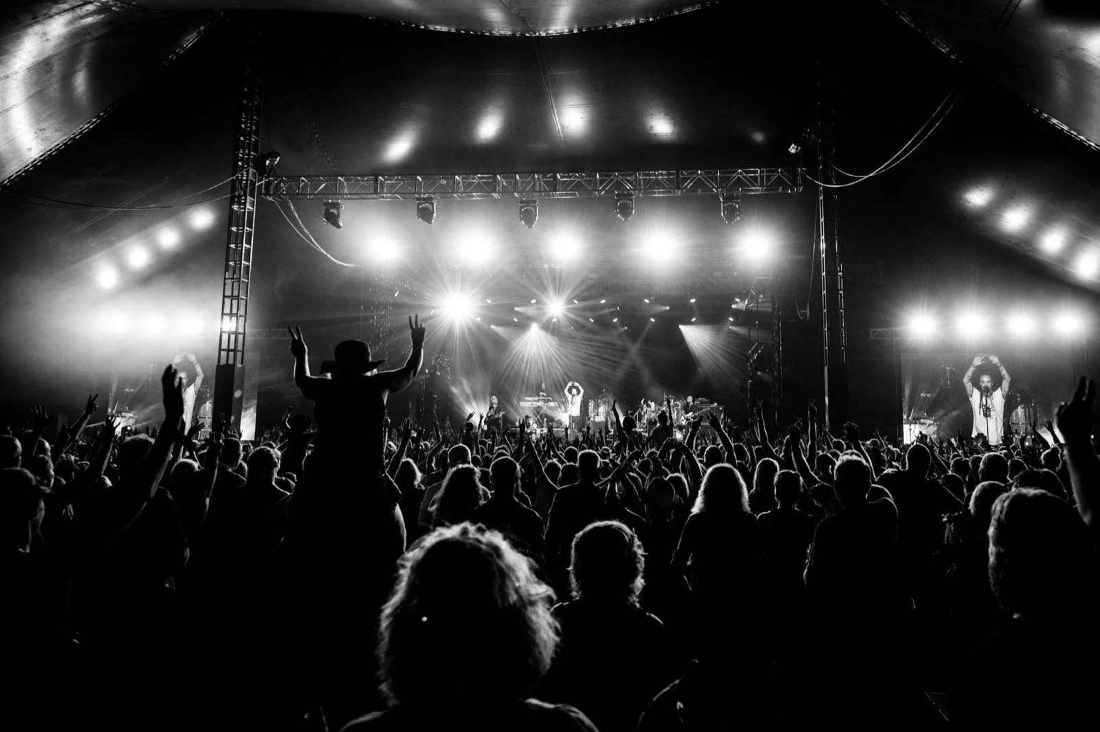 bluesfest-180402-michael-franti-and-spearhead-Copy 1-487.jpg