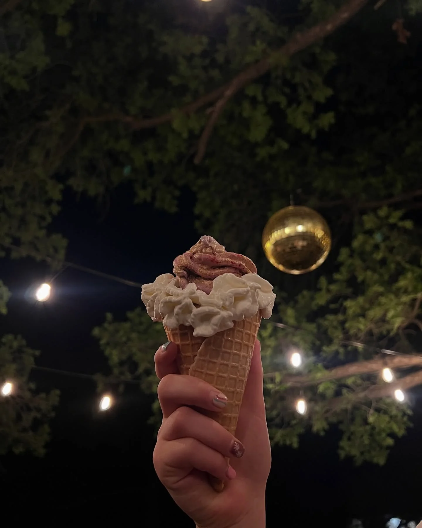 hope your weekend was ❤️‍🔥
this week we would love to see you
monday @ movies in the park, rock canyon 8-11
friday & saturday @ strawberry days in PG
love you.