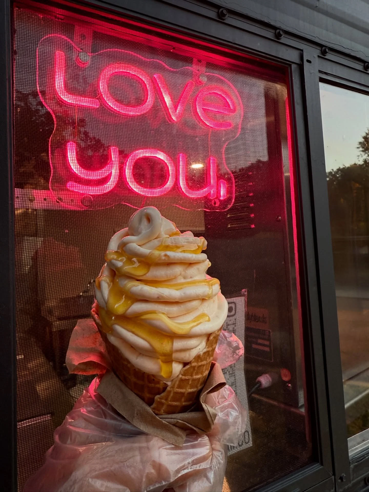 this week catch us at the og spot 
in provo
tuesday 7-9
friday 6-9:30ish 
peach season is fleeting we&rsquo;d love to give ya your fix. 

love you.