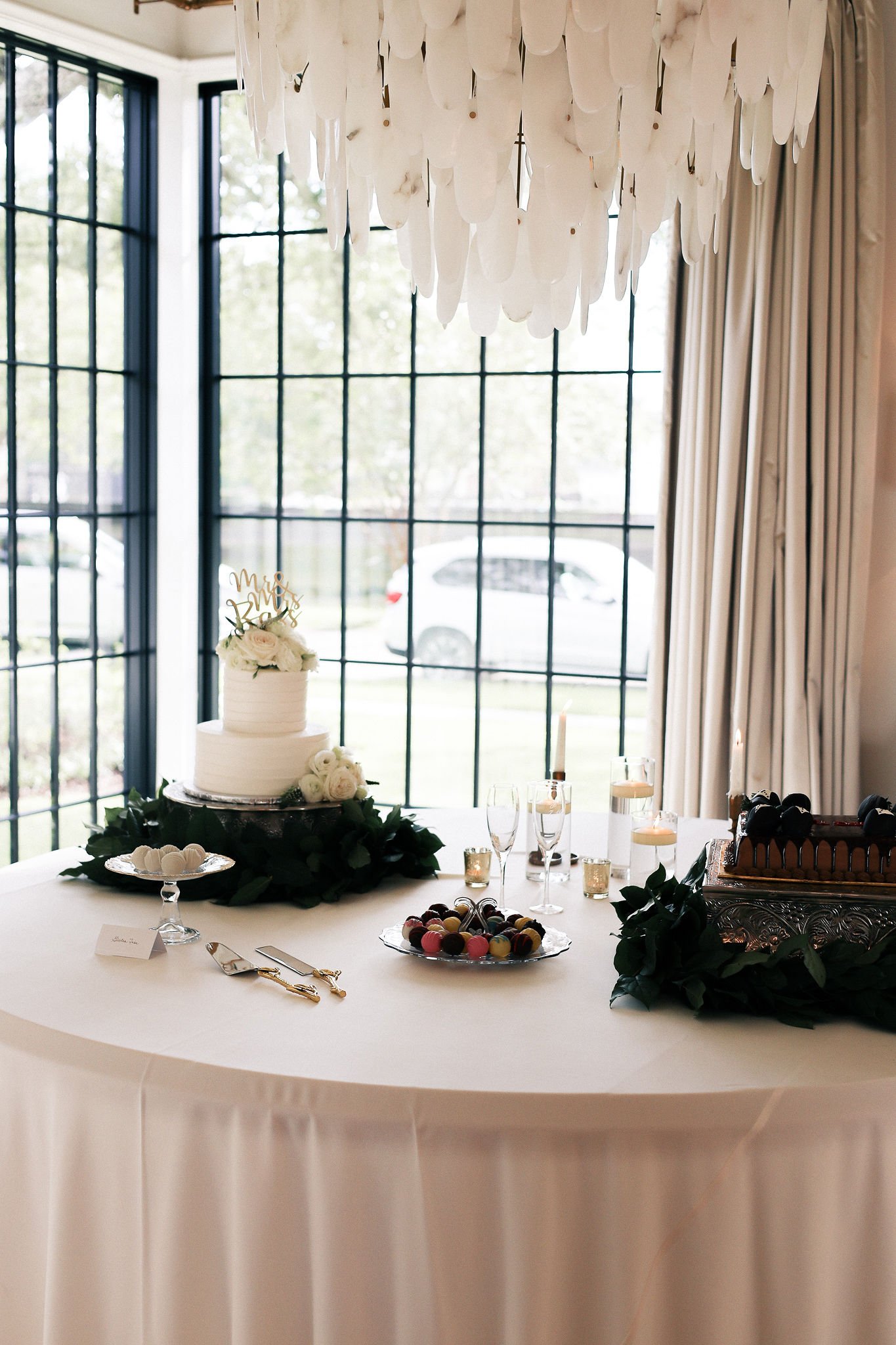 cake table.jpg