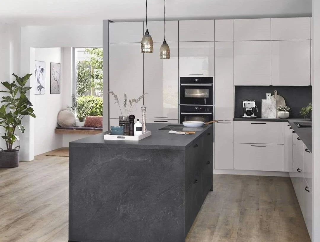 Light-Grey-Gloss-Kitchen-48.2.jpg.webp