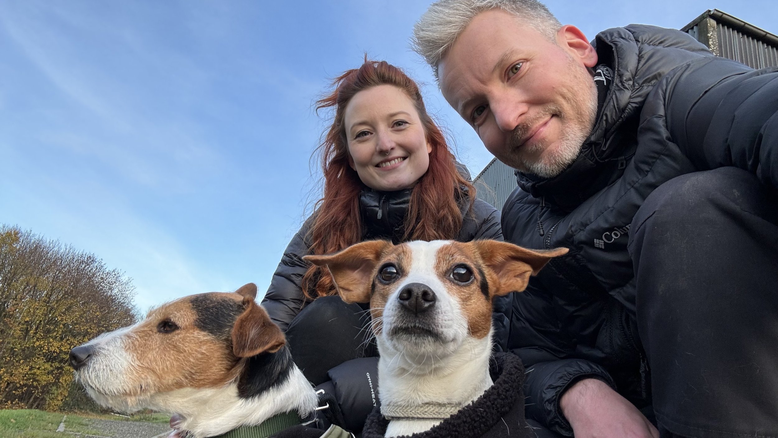 Ein Bild von einem Hund Mensch Team