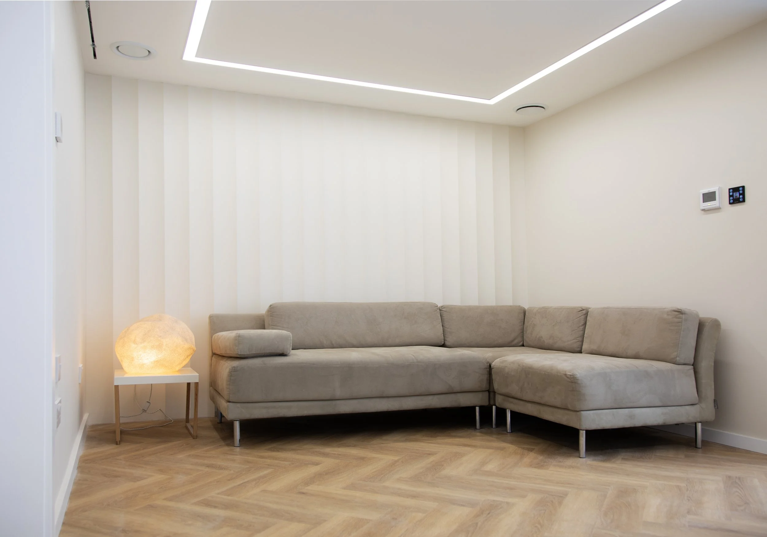 lounge, podcasting, meeting room for hire, Acton West London