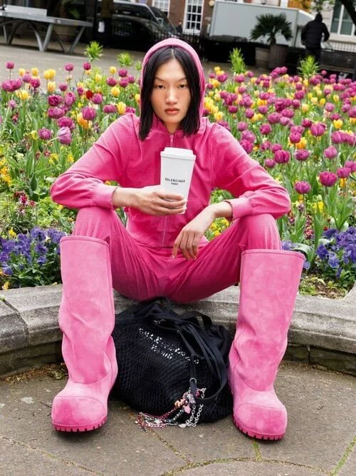 jpeg-optimizer_JAL_VogueItalia_MP_August24_10.jpg