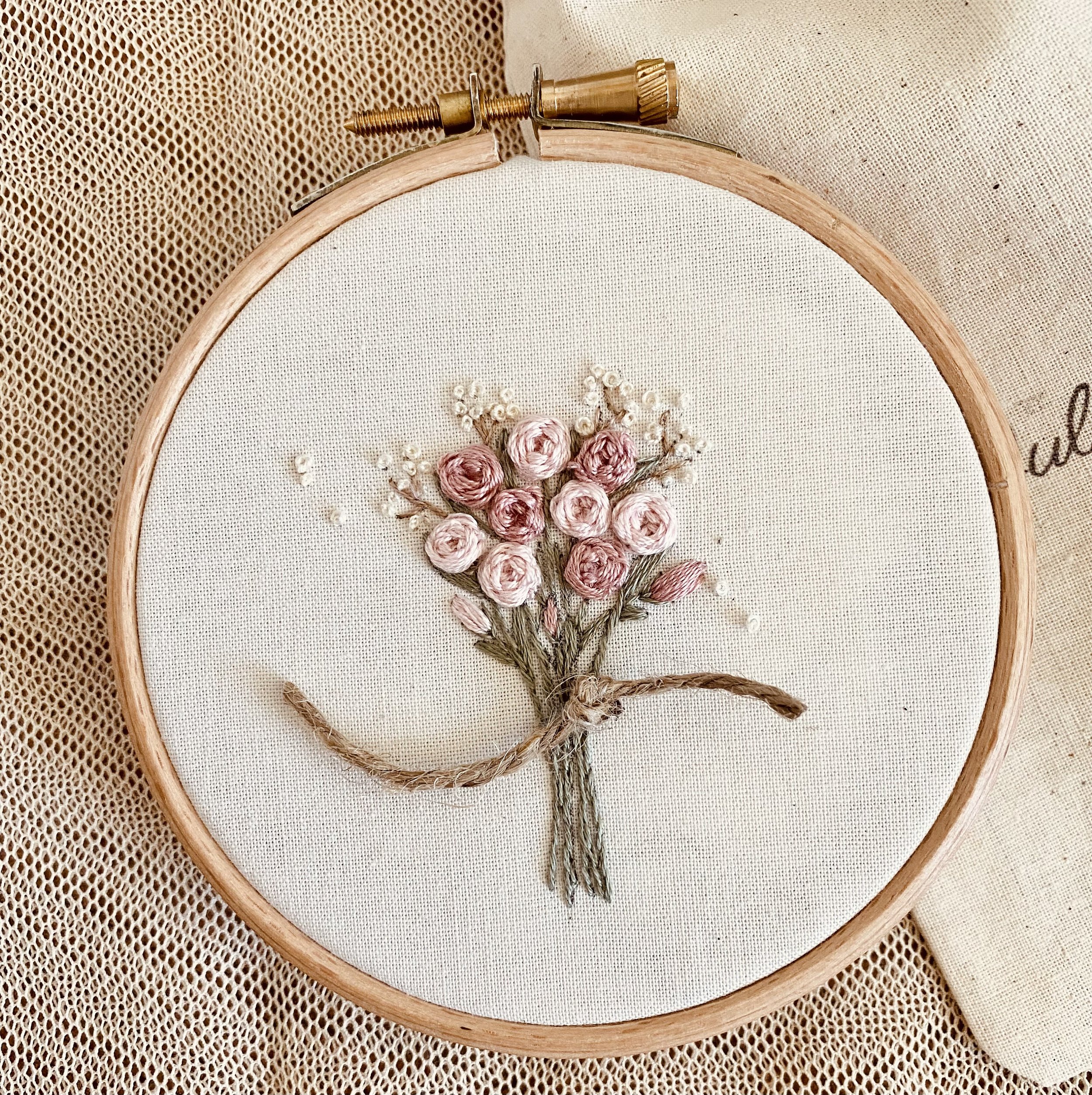 https://i.etsystatic.com/26662279/r/il/8ec4d1/3871063538/il_fullxfull.3871063538_9lf5.jpg
