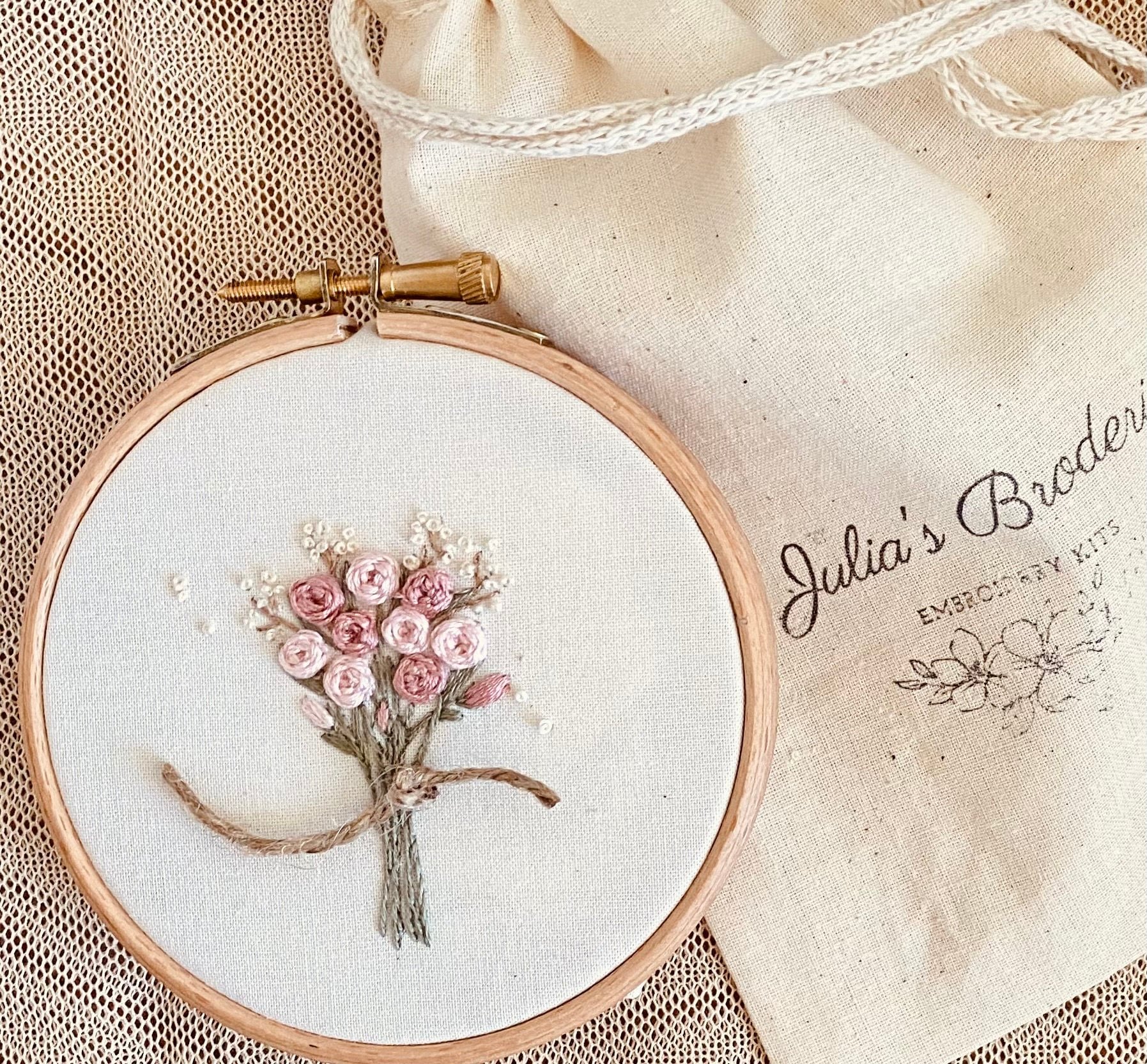 https://i.etsystatic.com/26662279/r/il/ed95e7/3918552303/il_fullxfull.3918552303_cxpq.jpg