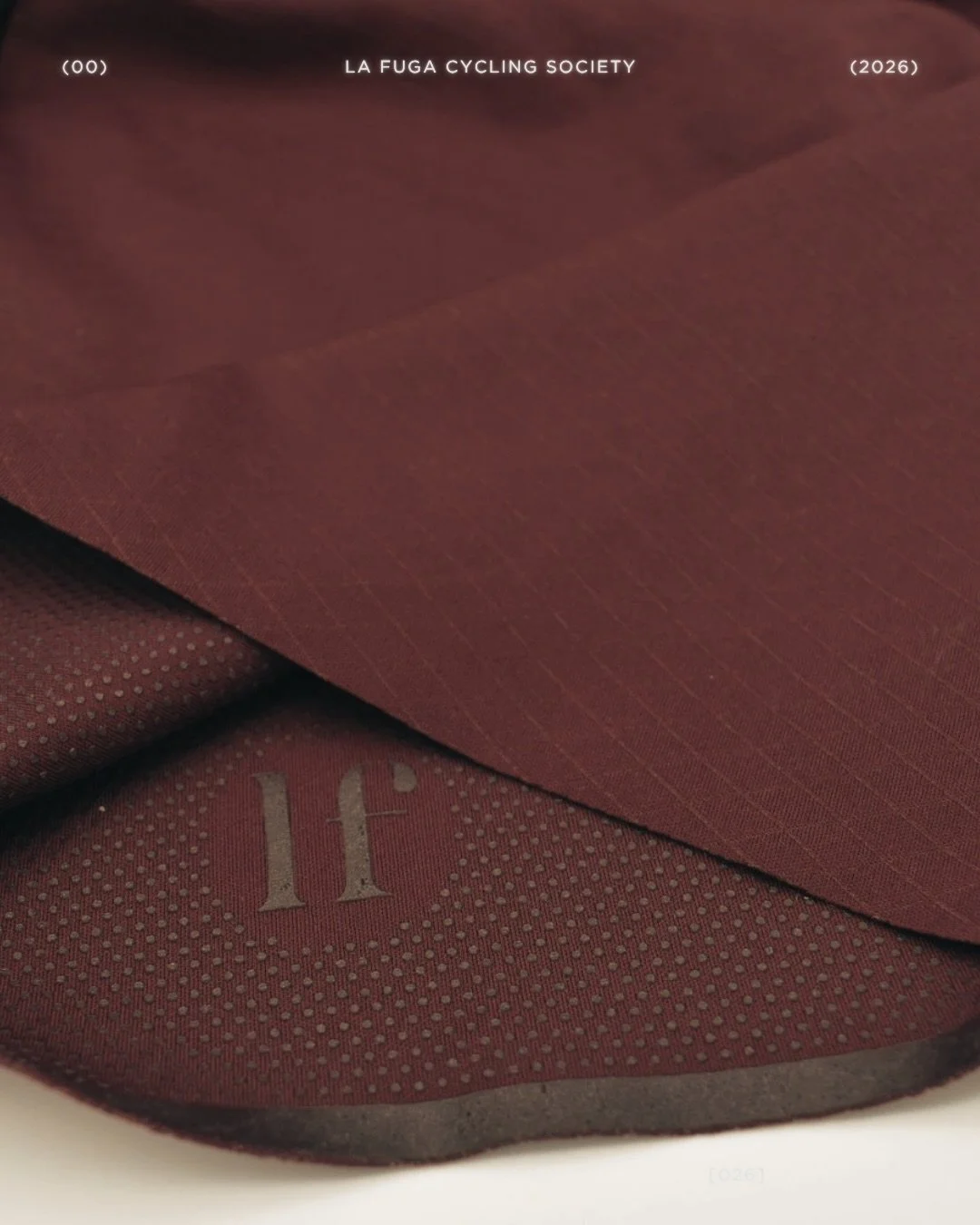 La Fuga was never meant to be just another cycling brand.

It started with a simple idea: create apparel that doesn&rsquo;t interrup your ride and lets performance take over.

&bull;Printed silicone grippers on the inside of the legs provide a secure