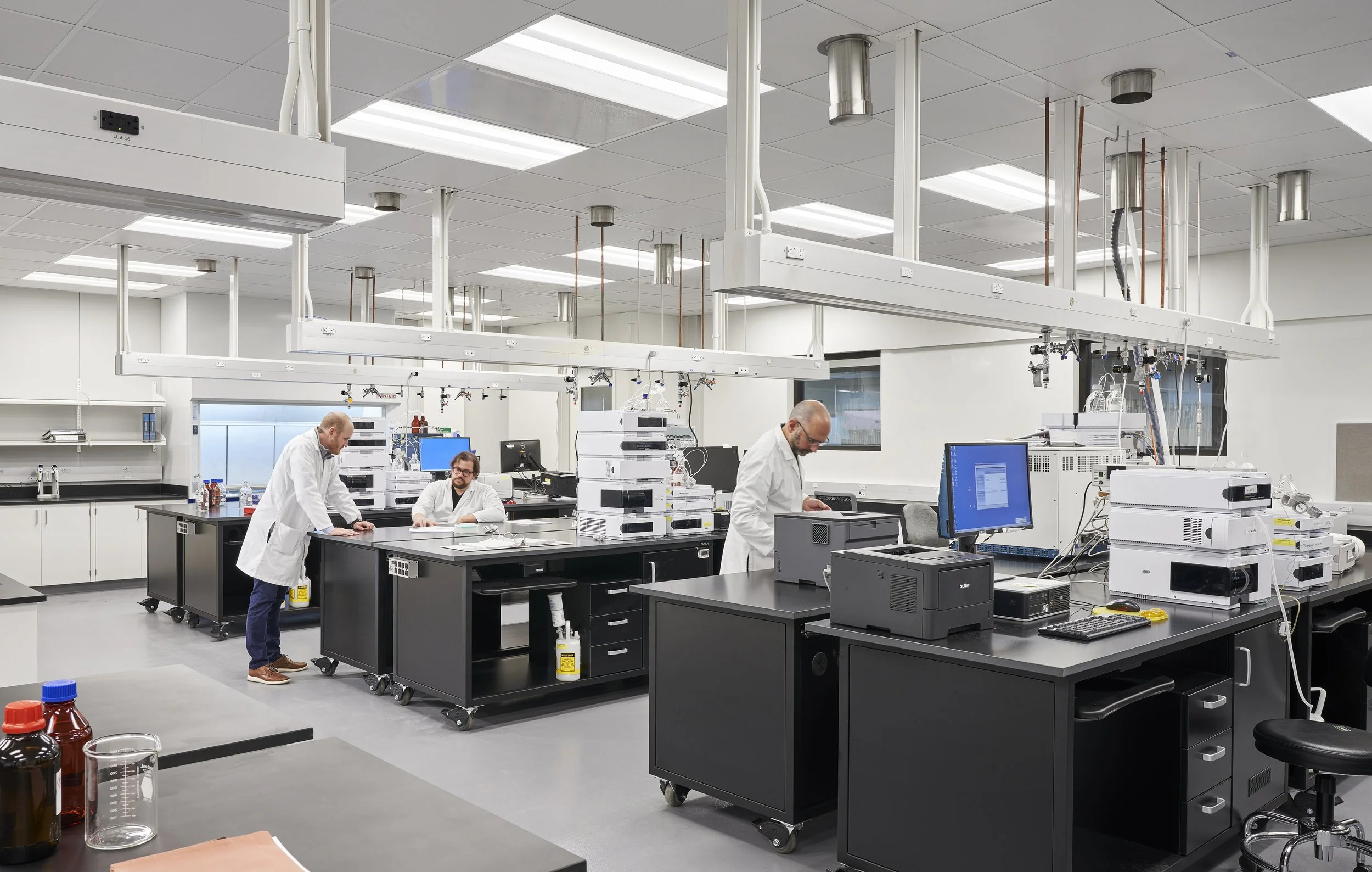 16320.70_FDA Lenexa Laboratory_Laboratory 3.jpg