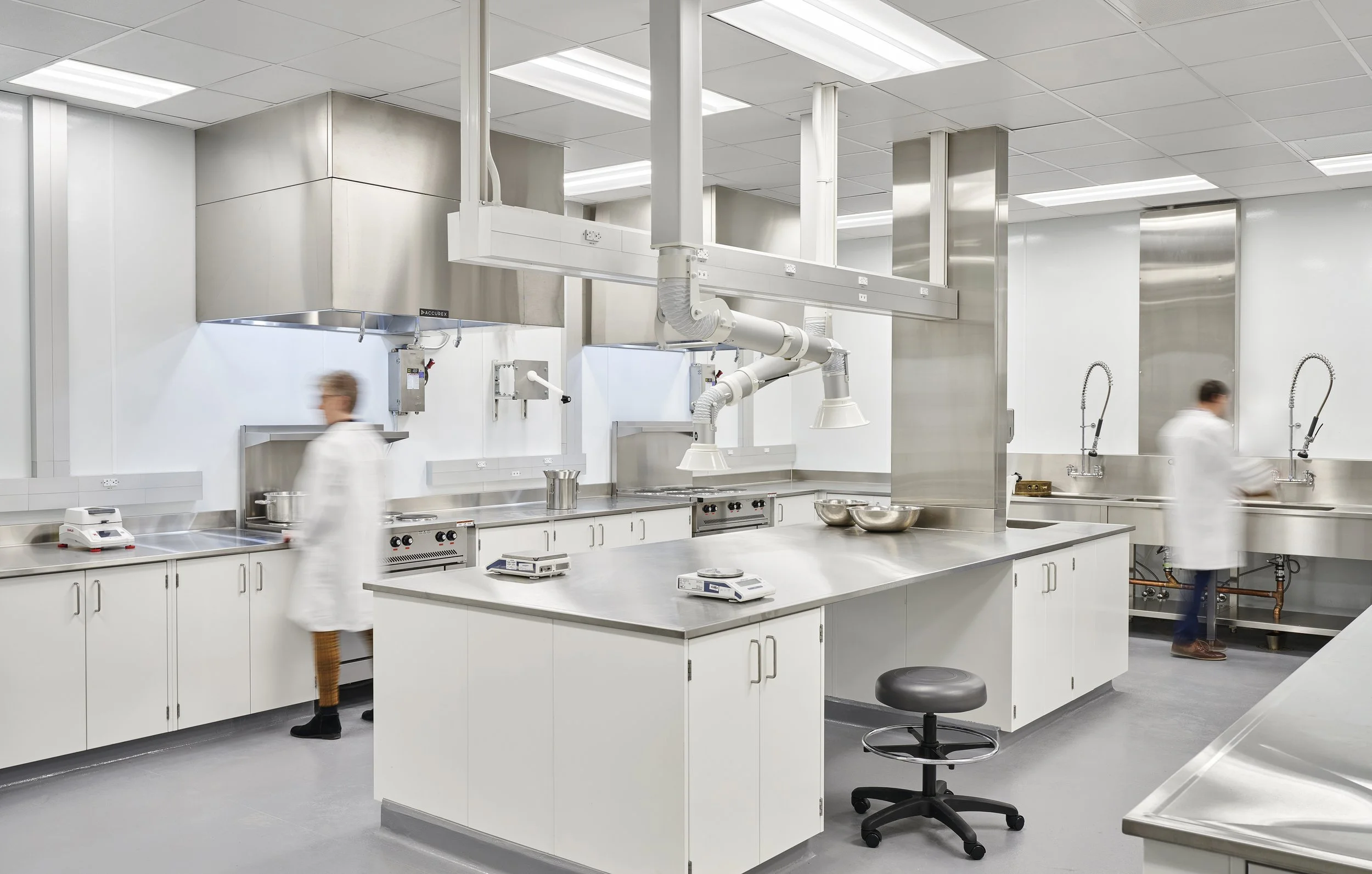 16320.70_FDA Lenexa Laboratory_Laboratory 4.jpg