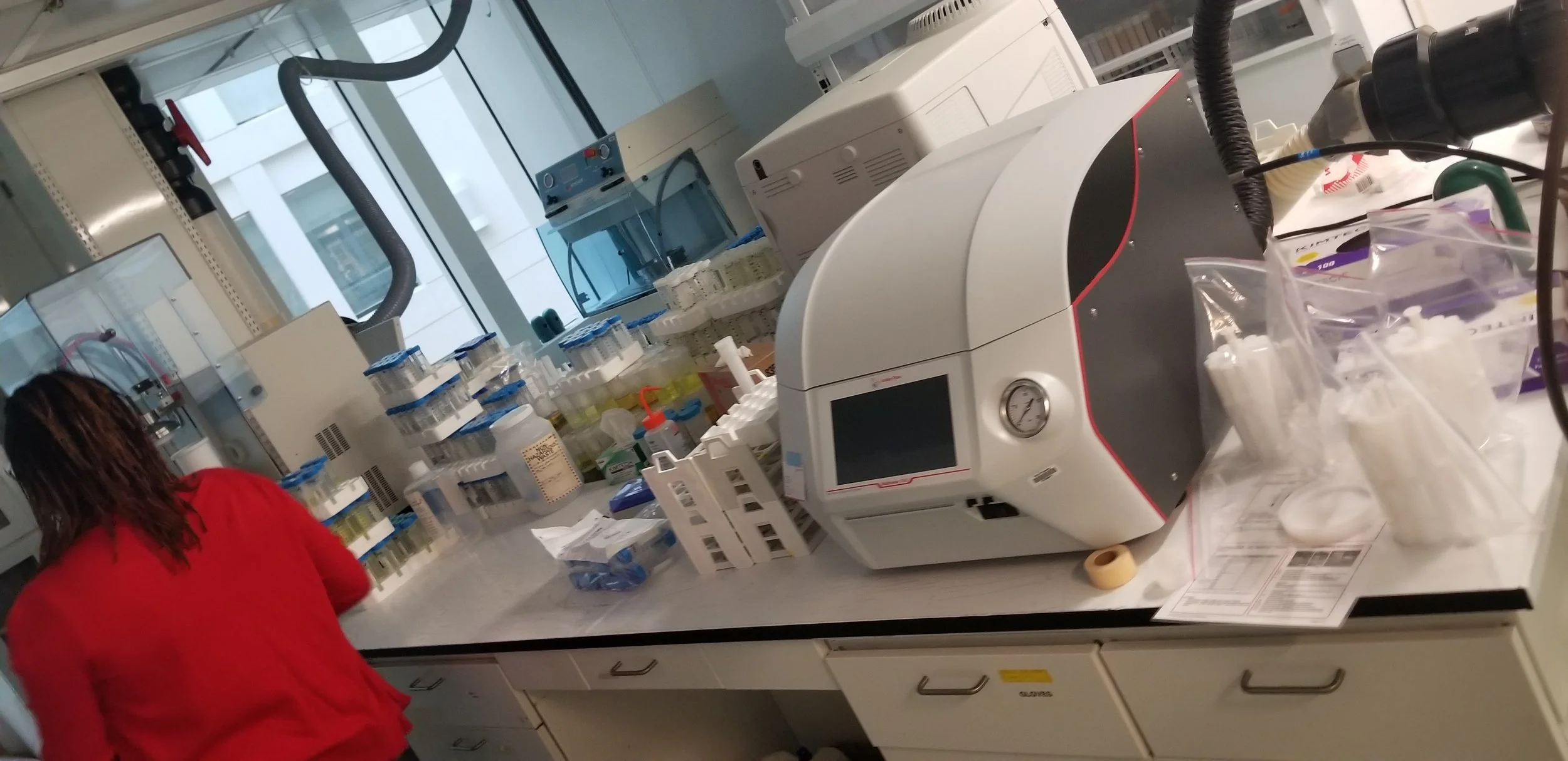 16320.xx.158 USFDA Wiley FB Cleanroom (3).jpg