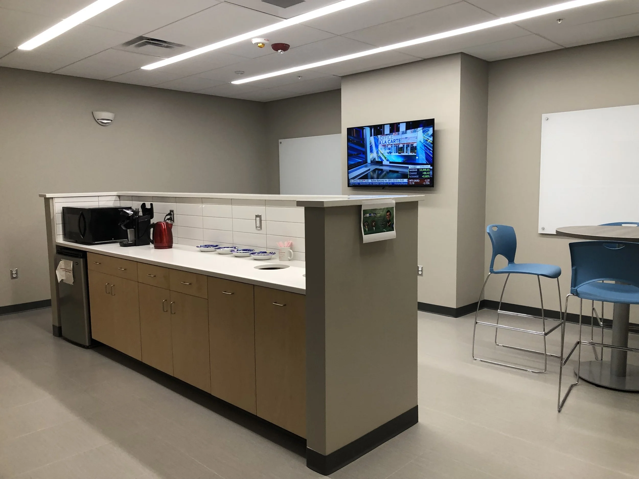 16340.09_AFRL Modernize Restroom C4_B3_Break Room 2.JPG