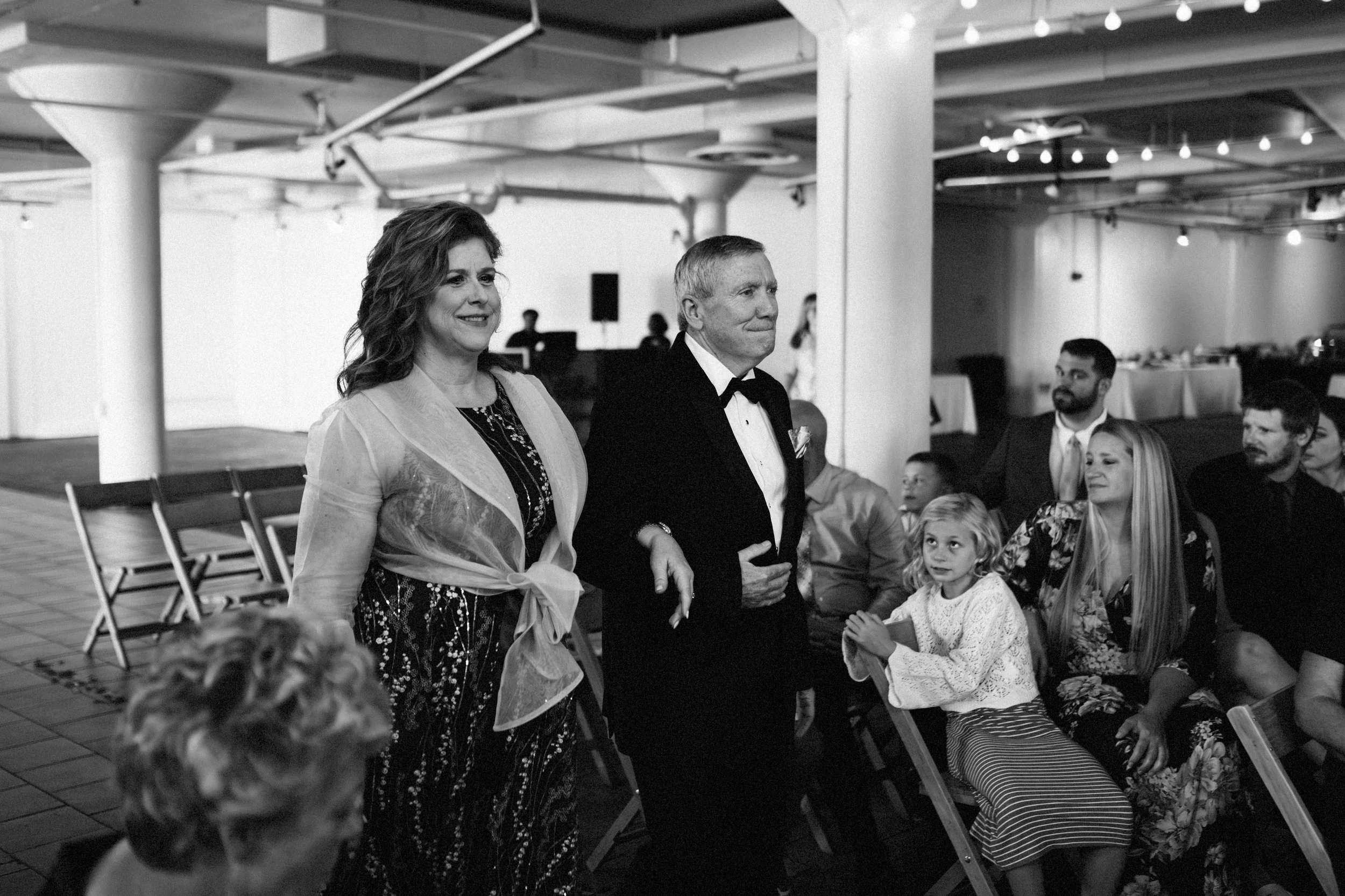 Alexis-John-Wedding-by-Sarah-Katherine-Davis-Photography-bw00253.jpg