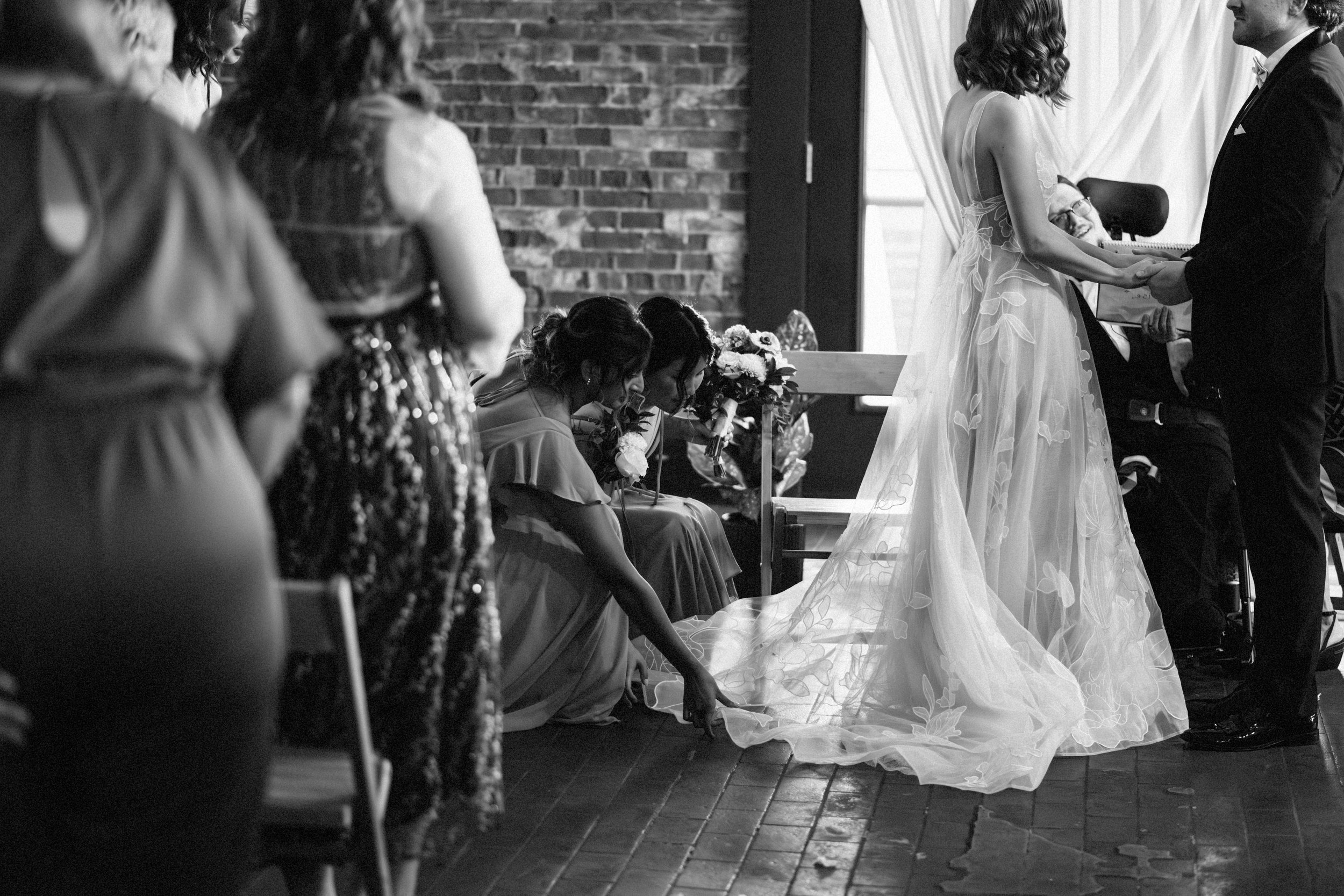 Alexis-John-Wedding-by-Sarah-Katherine-Davis-Photography-bw00320.jpg