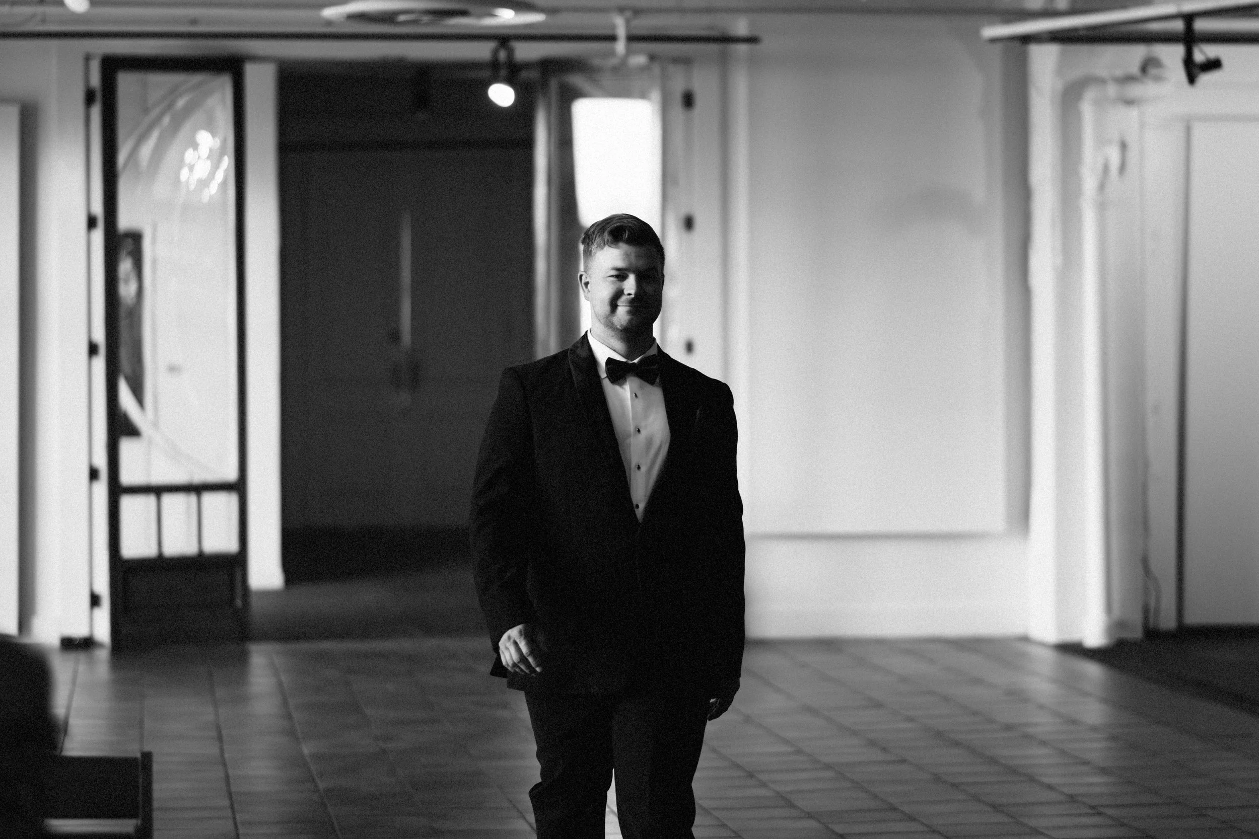 Alexis-John-Wedding-by-Sarah-Katherine-Davis-Photography-bw00263.jpg