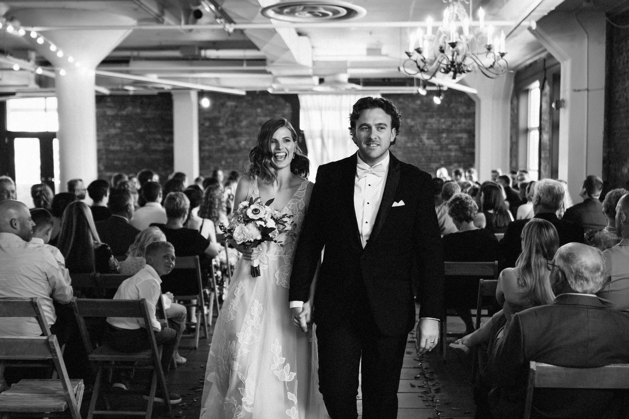 Alexis-John-Wedding-by-Sarah-Katherine-Davis-Photography-bw00375.jpg