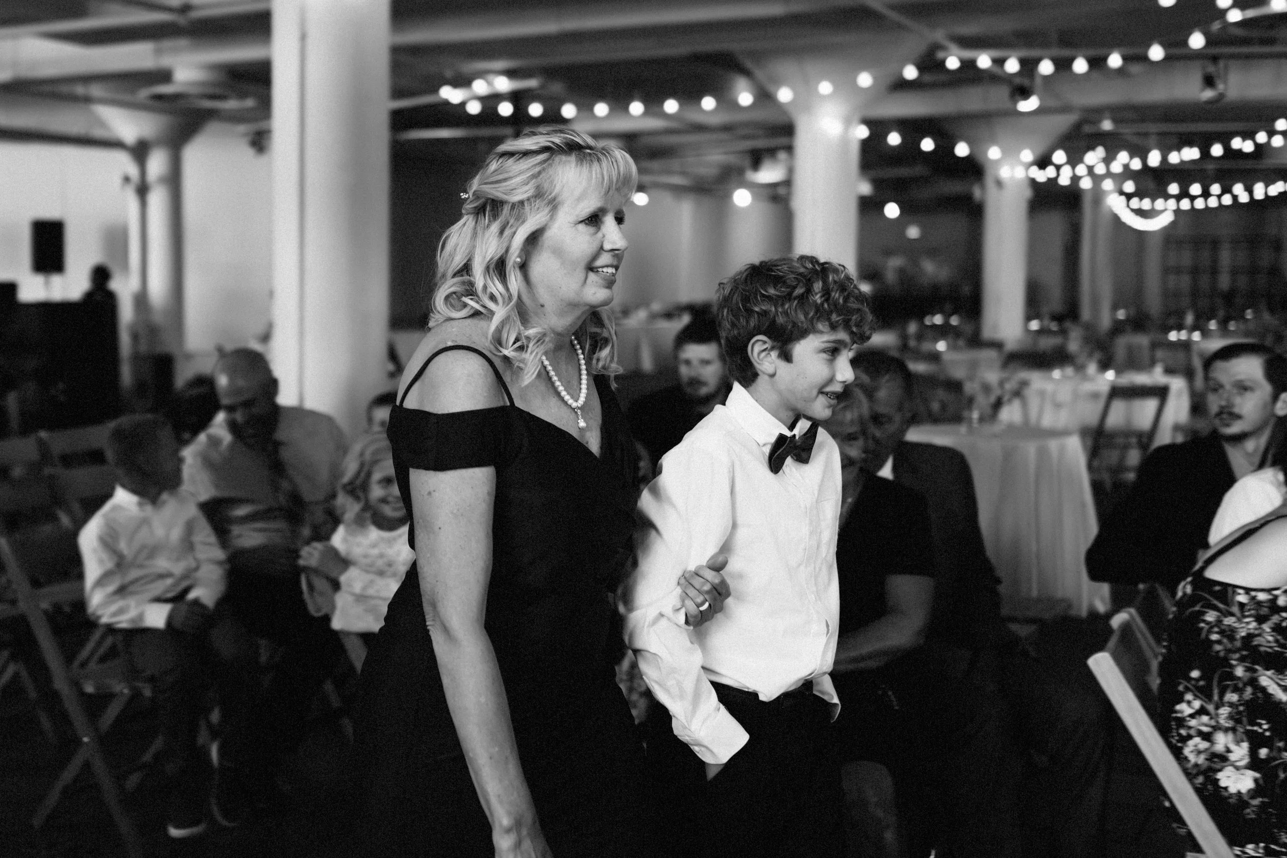Alexis-John-Wedding-by-Sarah-Katherine-Davis-Photography-bw00256.jpg