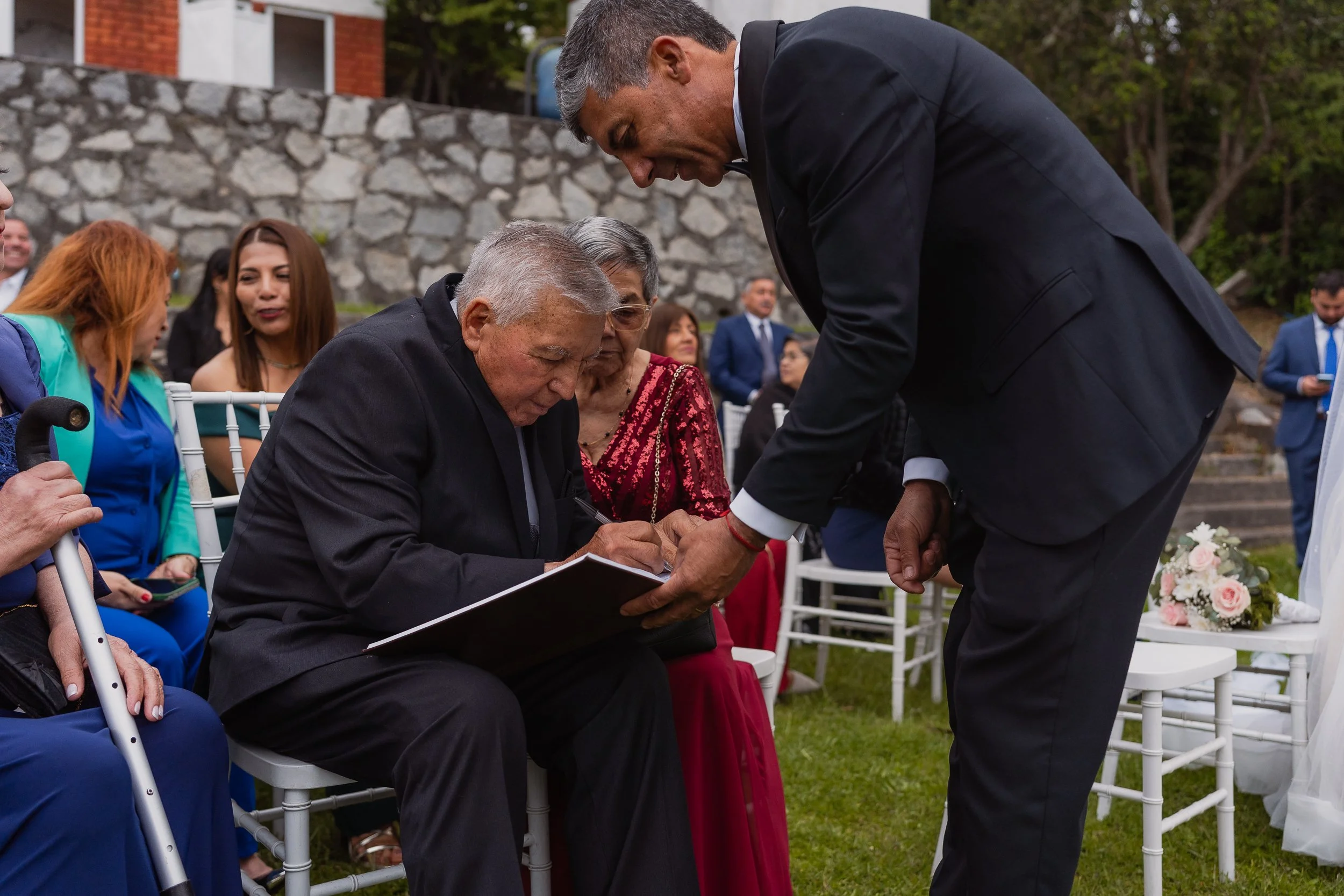 SEBASTIAN Y VALE PAGINA (103 de 400).jpg