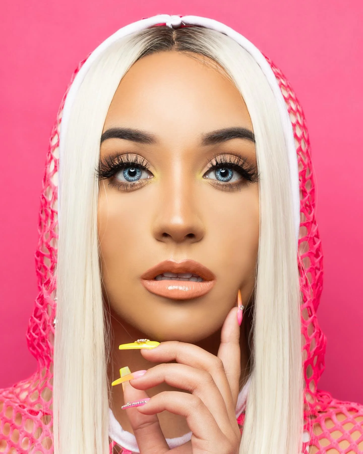 For the makeup lovers 💄 
Model/MUA: @beautybybrina 💓
