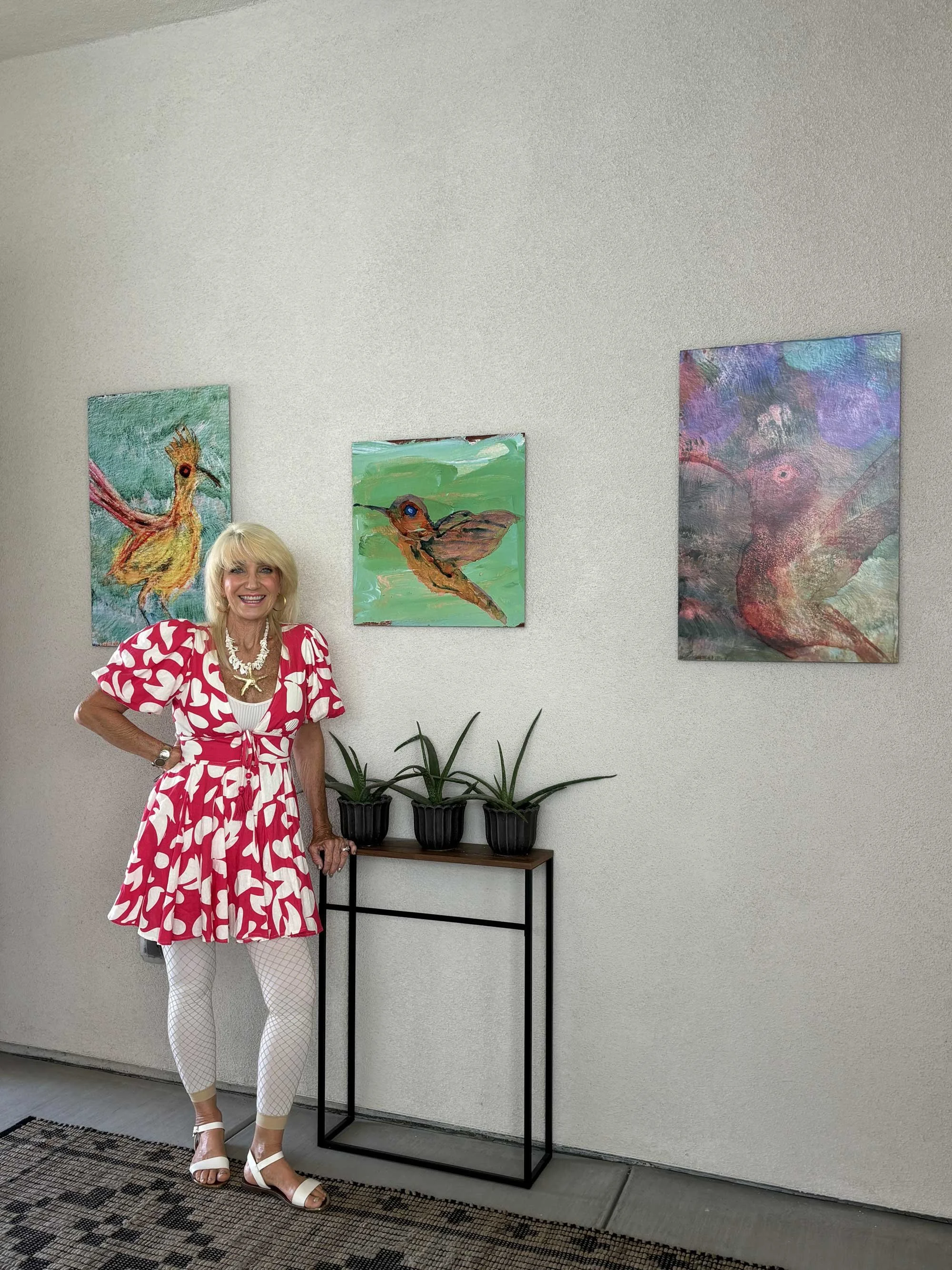 Cathy-Mills-and-her-birds.jpg