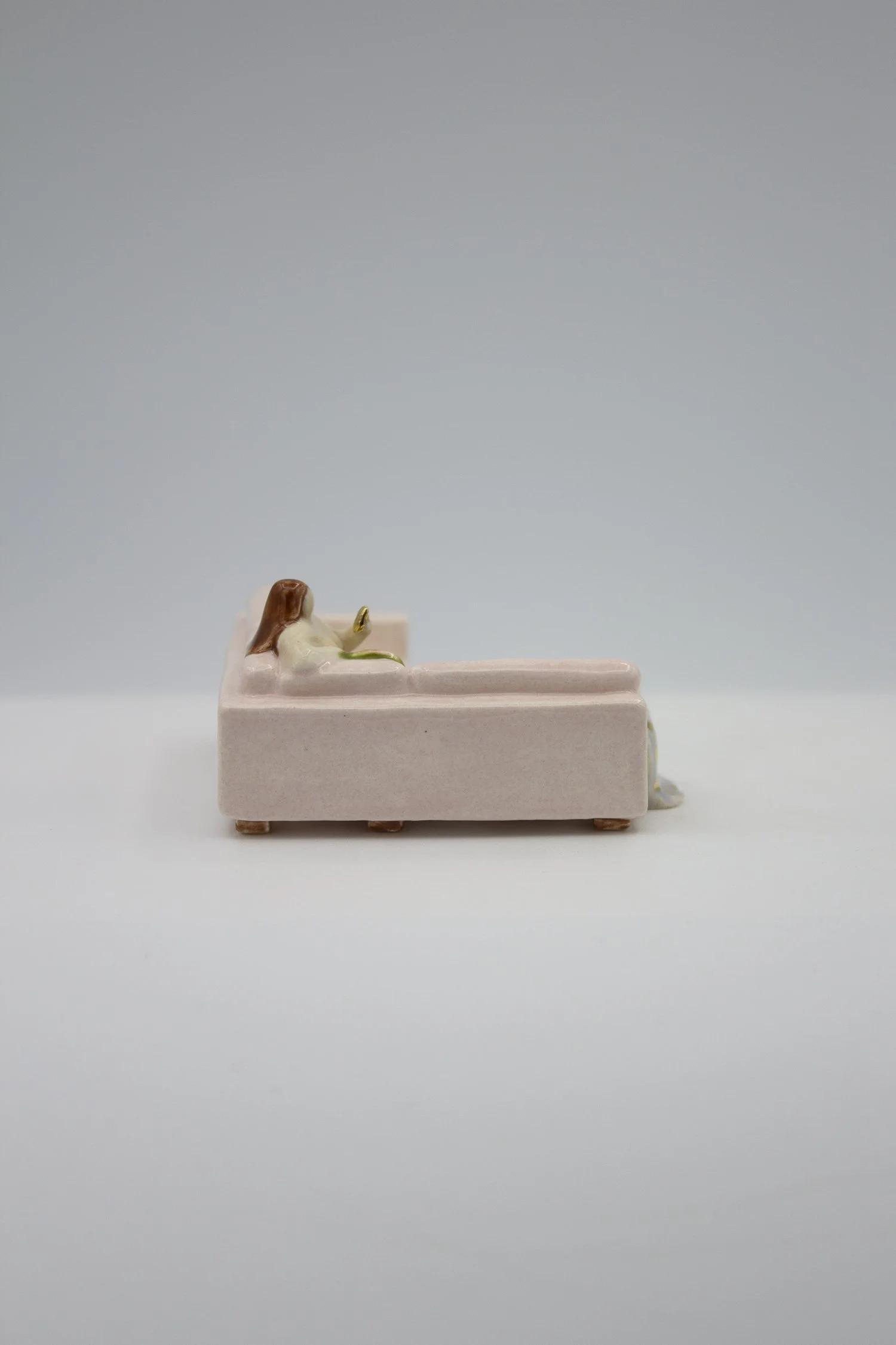 pinkcouch3.jpg