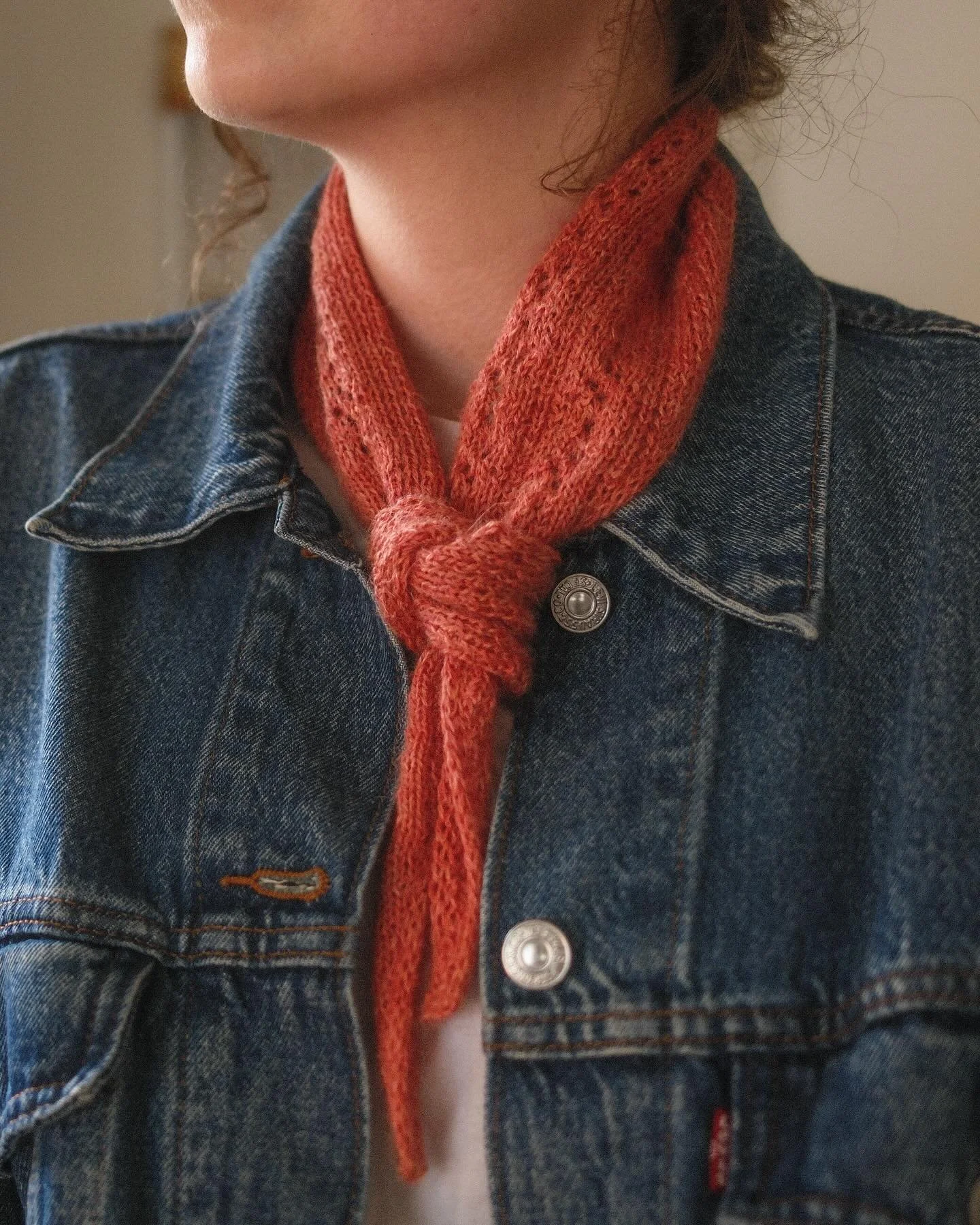 the fleur scarf is here 🌷 the newest addition to the fleur family is this little neck scarf that I just can&rsquo;t get enough of. I love my fleur tee and cami but lets be real, that&rsquo;s a ton of stitches on teeny tiny needles and usually I&rsqu