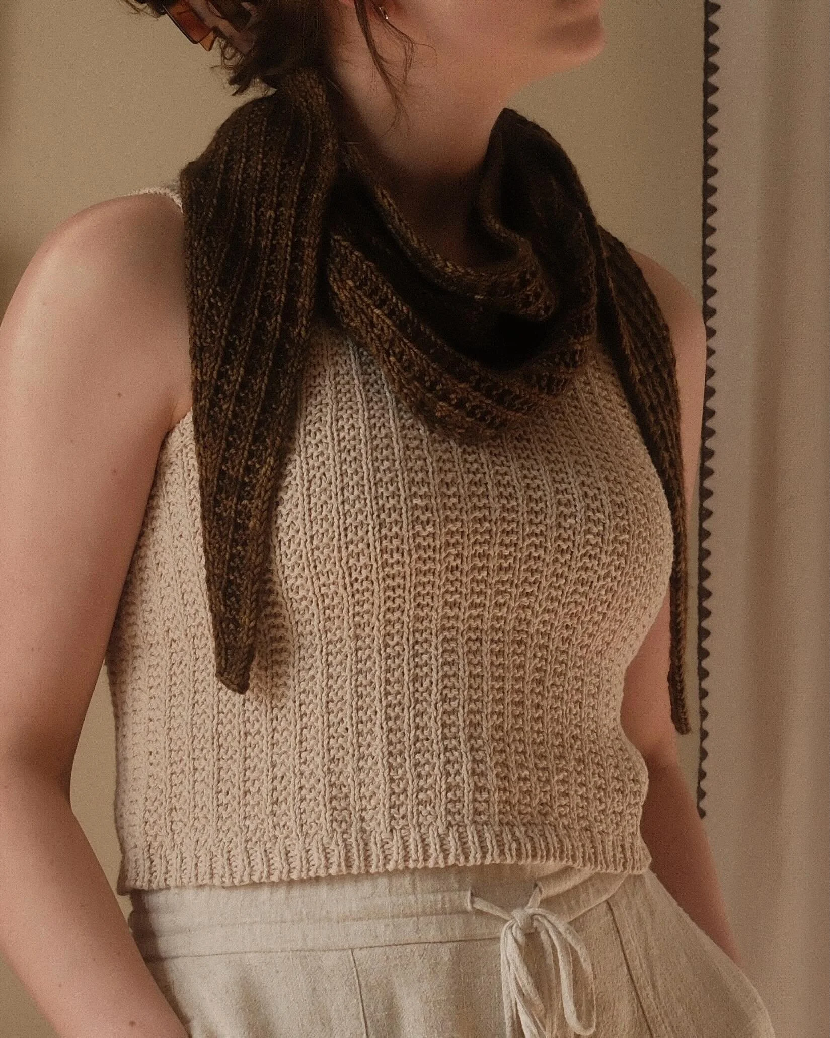 The mara shawl is here ♡

The newest addition to the mara family of patterns is a gaugeless, squishy shawl in four sizes with instructions on how to modify to reach any size in between. With it being gaugeless, you can use any yarn you have on hand o