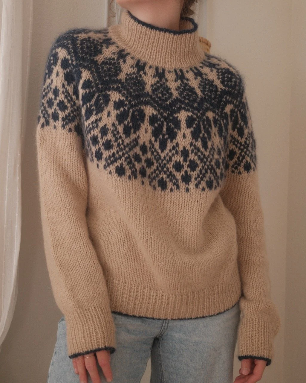 delft pullover