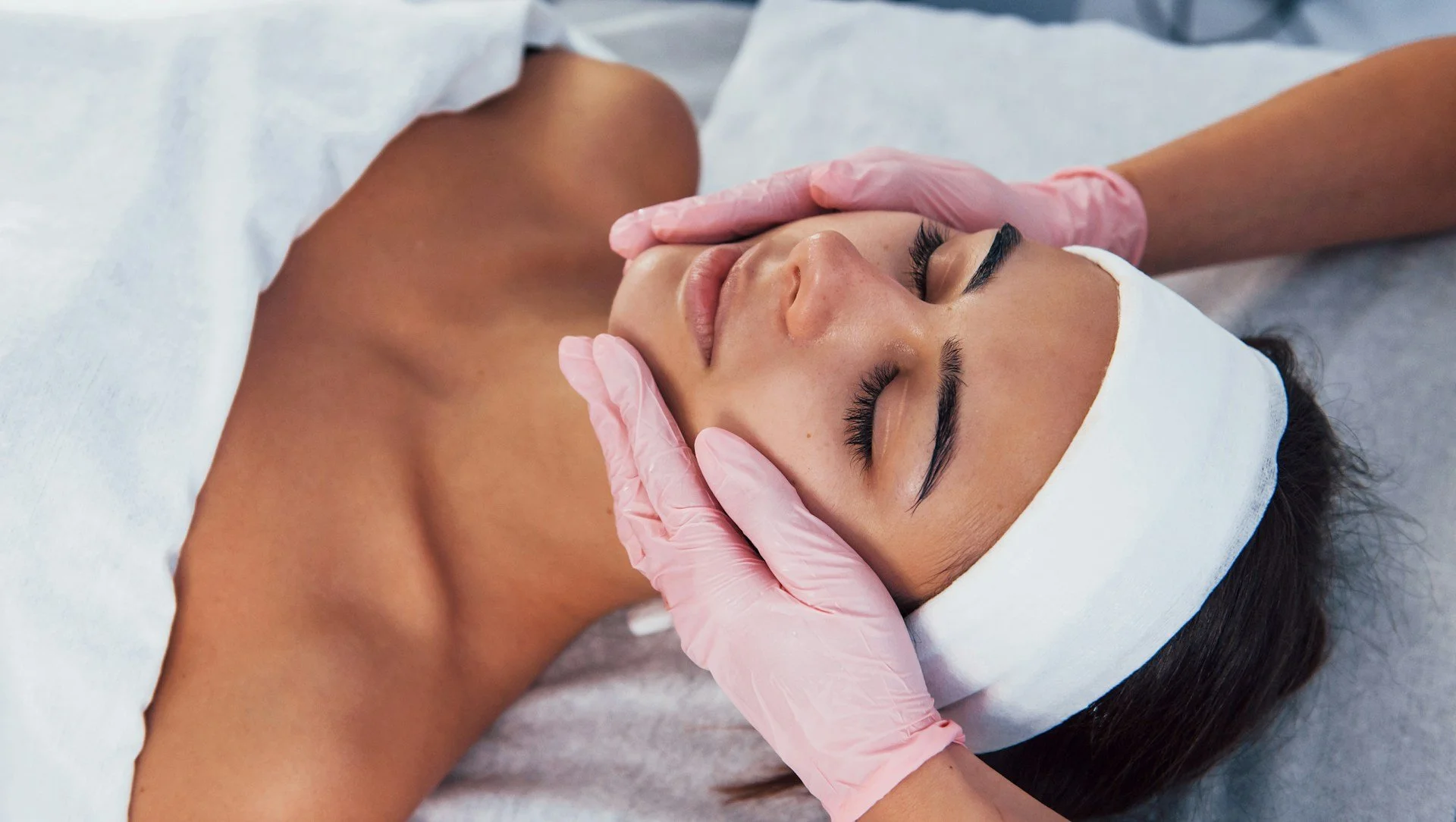 What Does a Skin Specialist in Gold Coast Actually Do