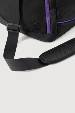 0001_DUFFEL_PUR_STRAP_300x.jpg.webp