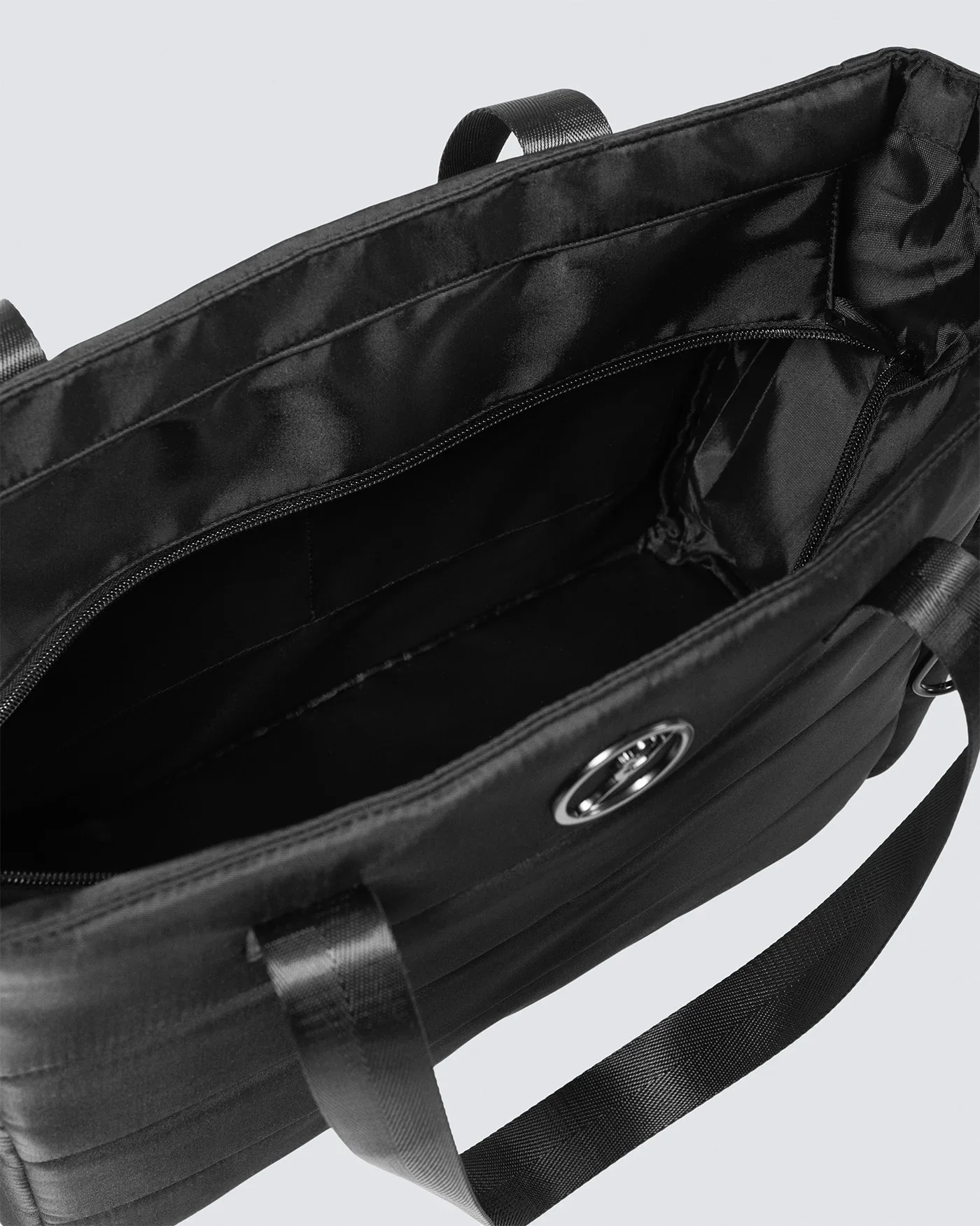 db44-black-7a.webp