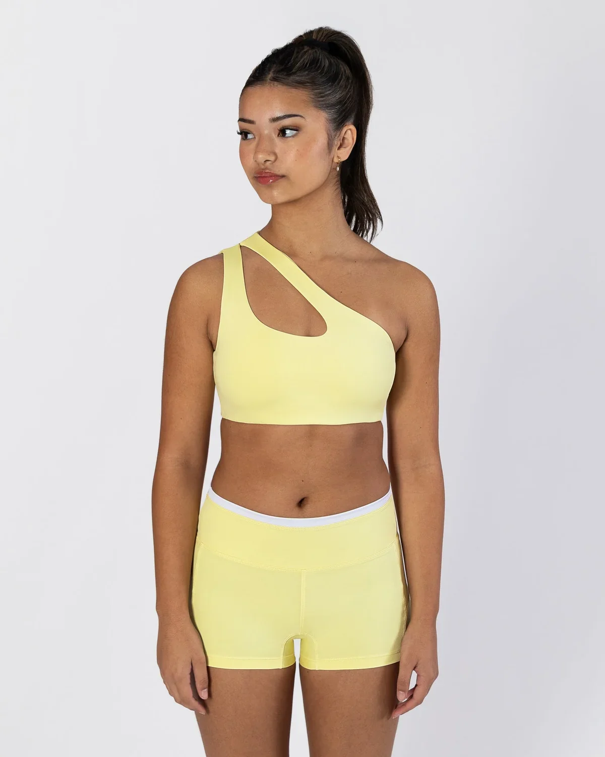 ic149pc-lemon-3a_8b5f1c4d-c3e9-4e1a-b501-45c07127e240.webp