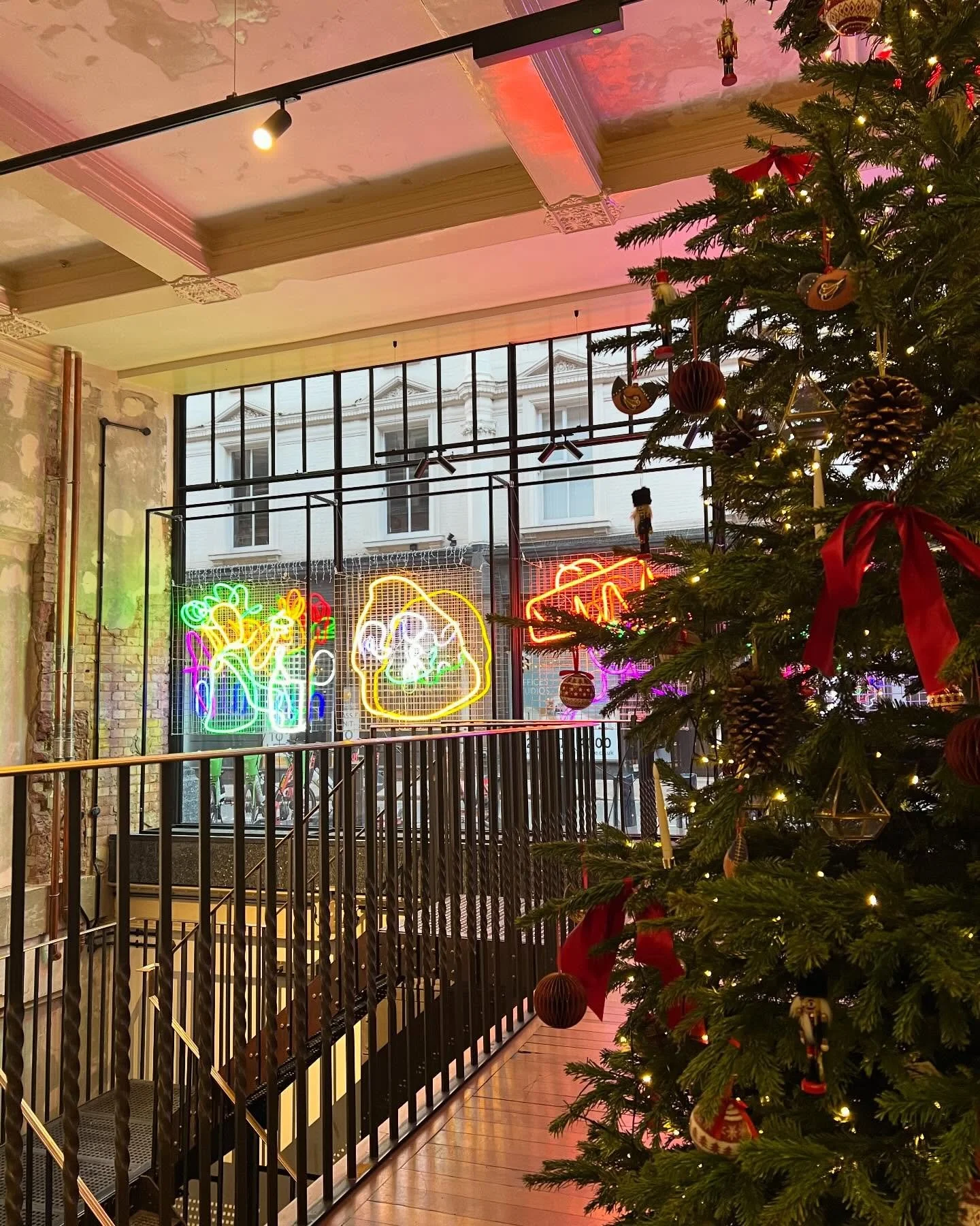 @thestudios_brixton looking beautiful at this time of year 🎄🎄🎄