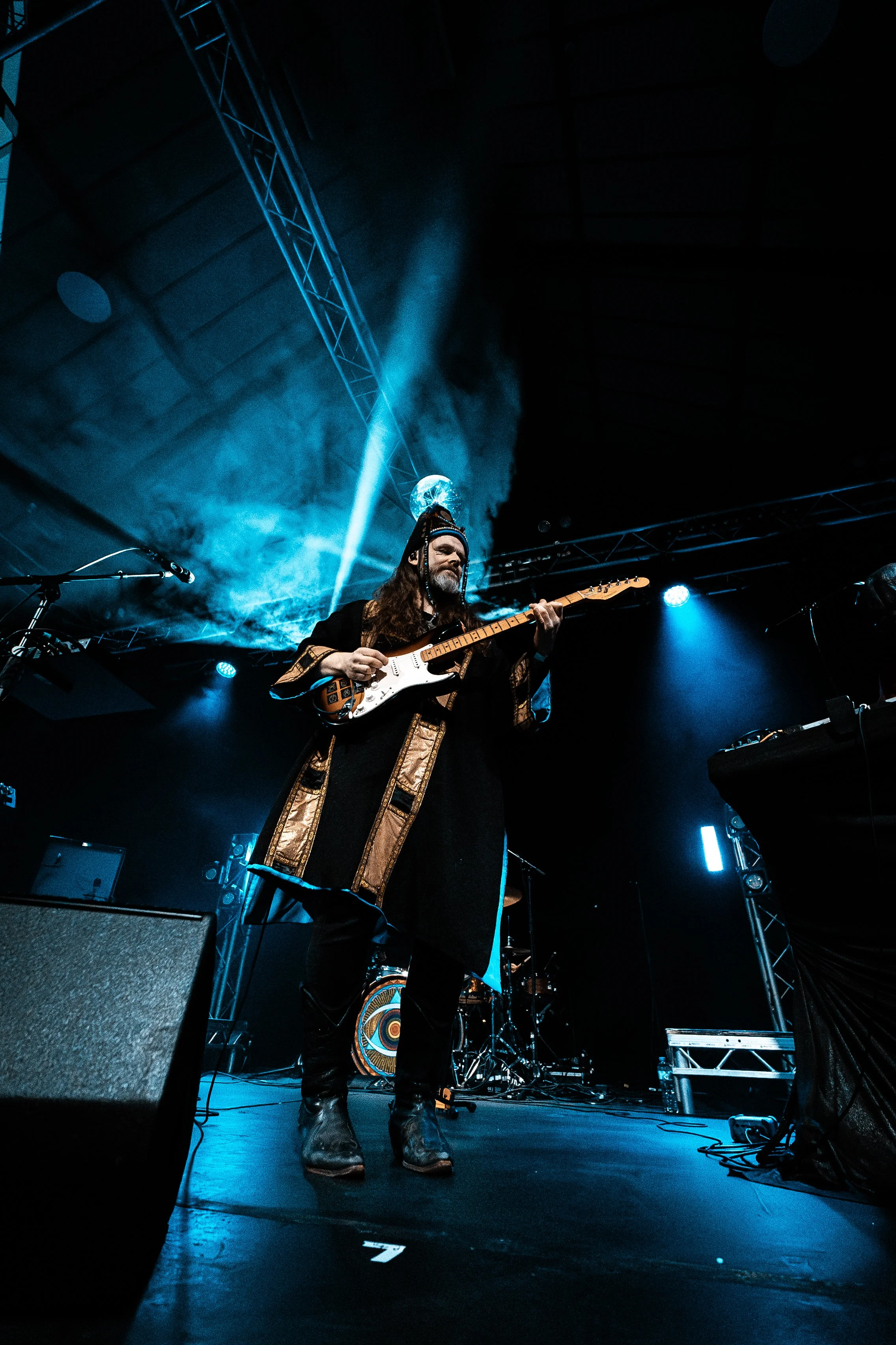 HENGE-8.jpg