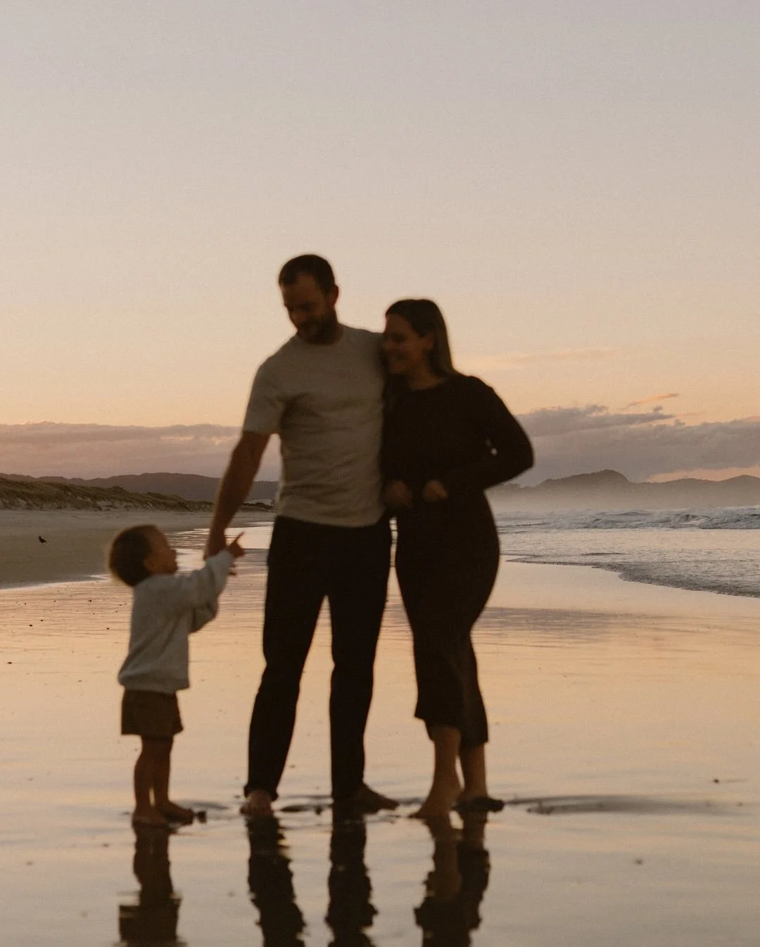 There&rsquo;s no one right way to do motherhood and business.

But it&rsquo;s so easy to forget that especially when we&rsquo;re absorbing invisible pressure to be everywhere, do everything and show up like we have to, even when we don&rsquo;t.

🌊 I