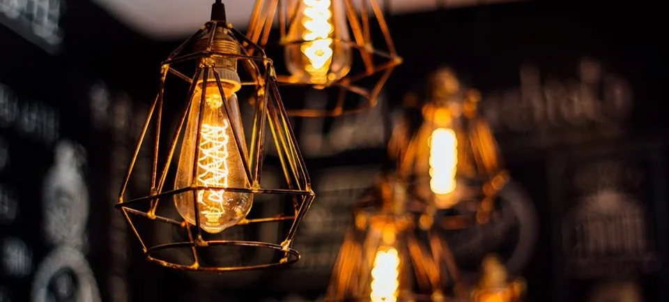 Como escolher a melhor iluminação de acordo com o ambiente