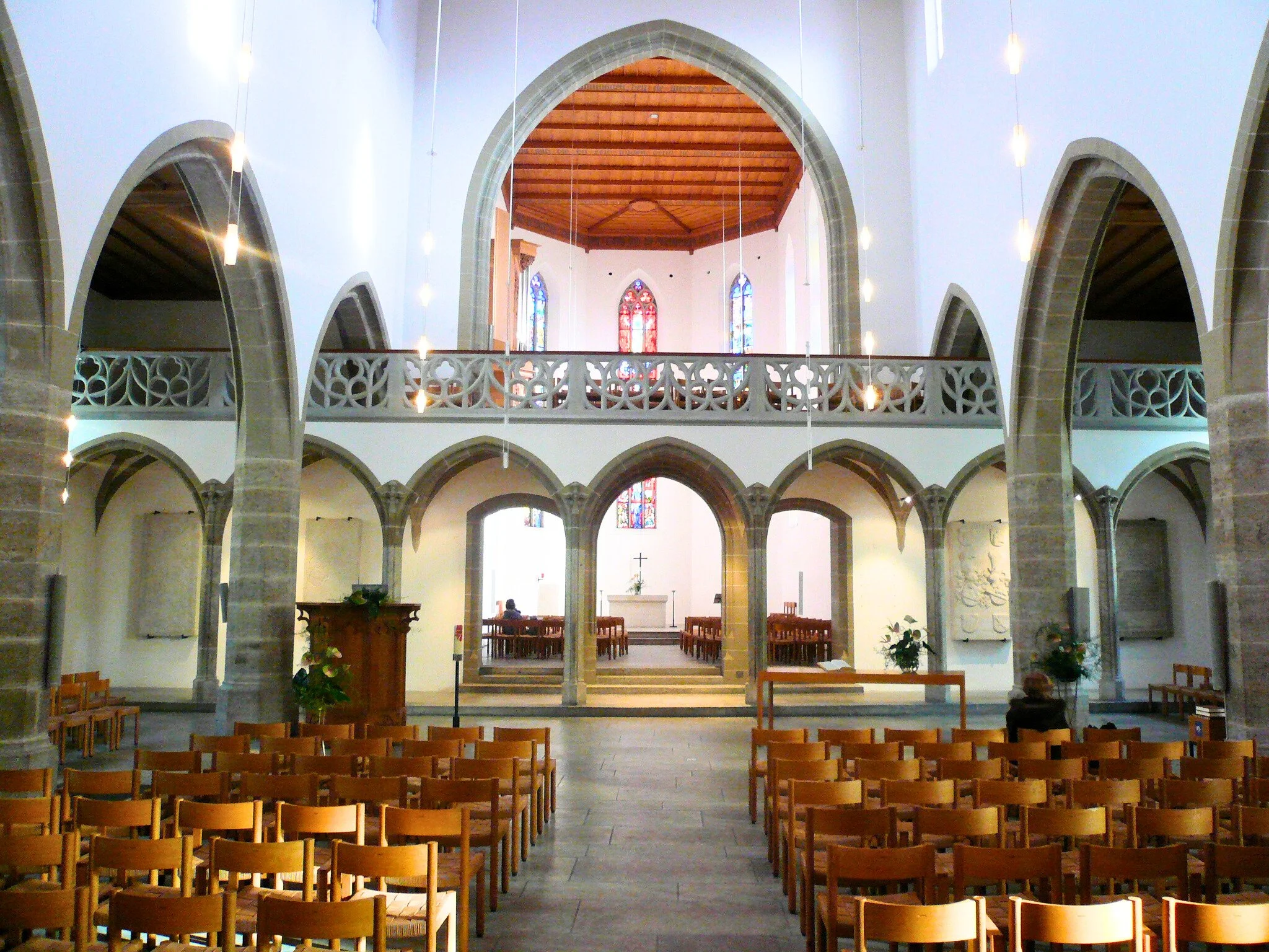 Stille, Brot und Wein in der Stadtkirche Aarau