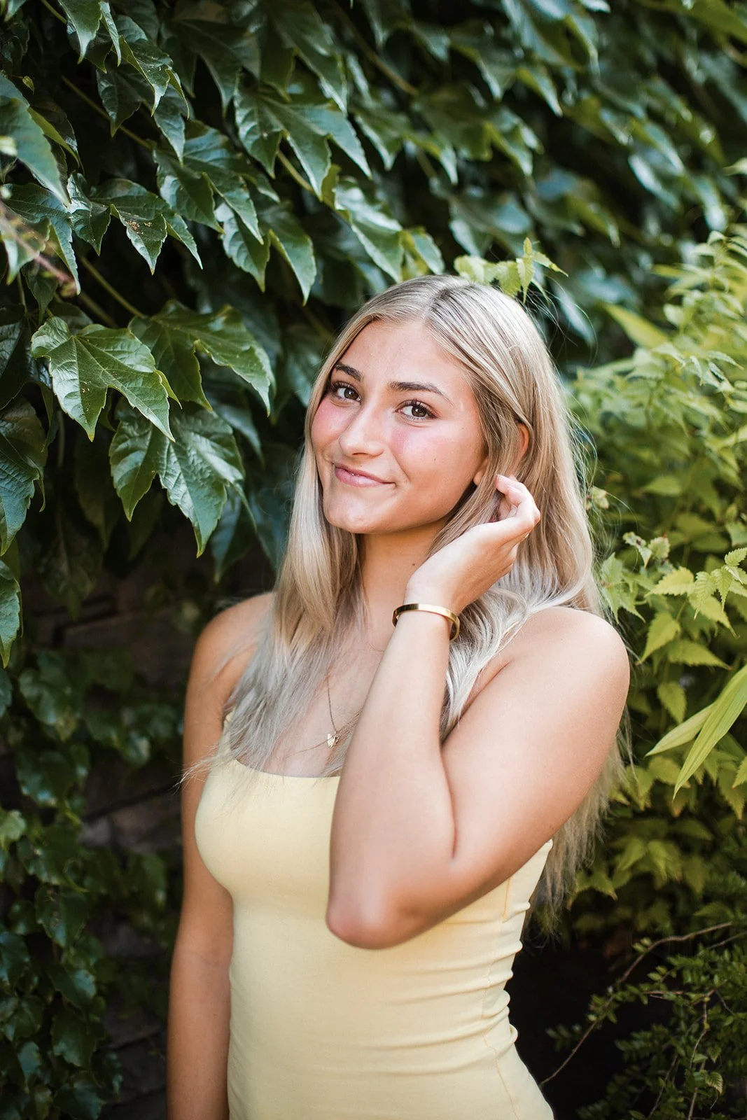 amandamegphotography.com | Eugene Oregon Family Seniors Photographer Amanda Meg Photography | Photo Sessions Families Graduation High School Senior Graduate Photos  0.jpg