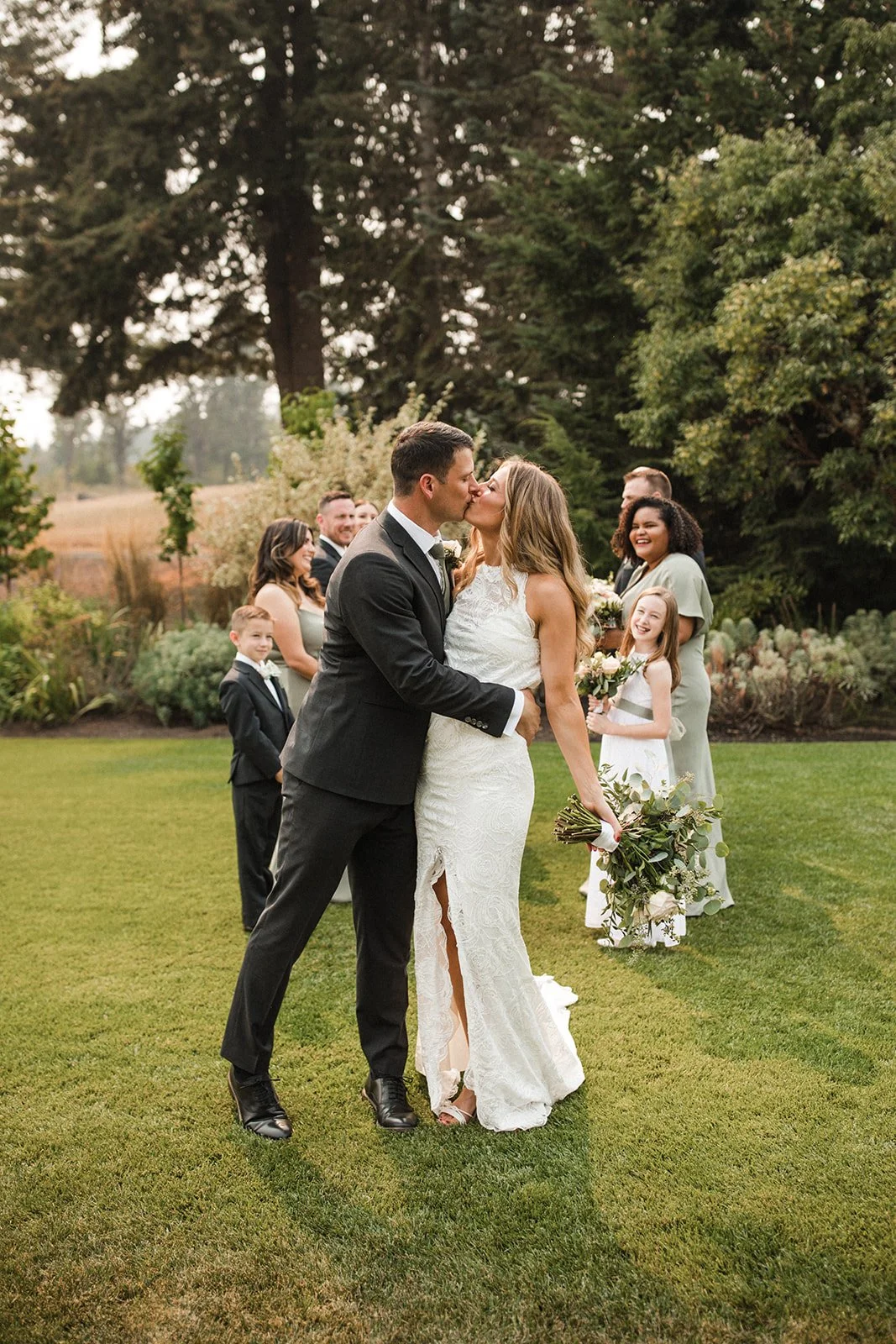 Amanda Meg Photography Five Fourteen Vineyards Wedding-53.jpg