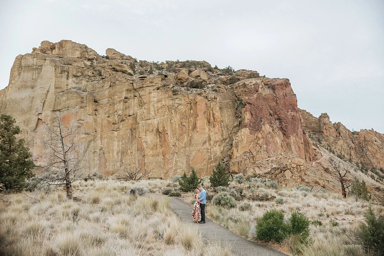 Smith Rock State Park | Engagement Shoot | Amanda Meg Photography